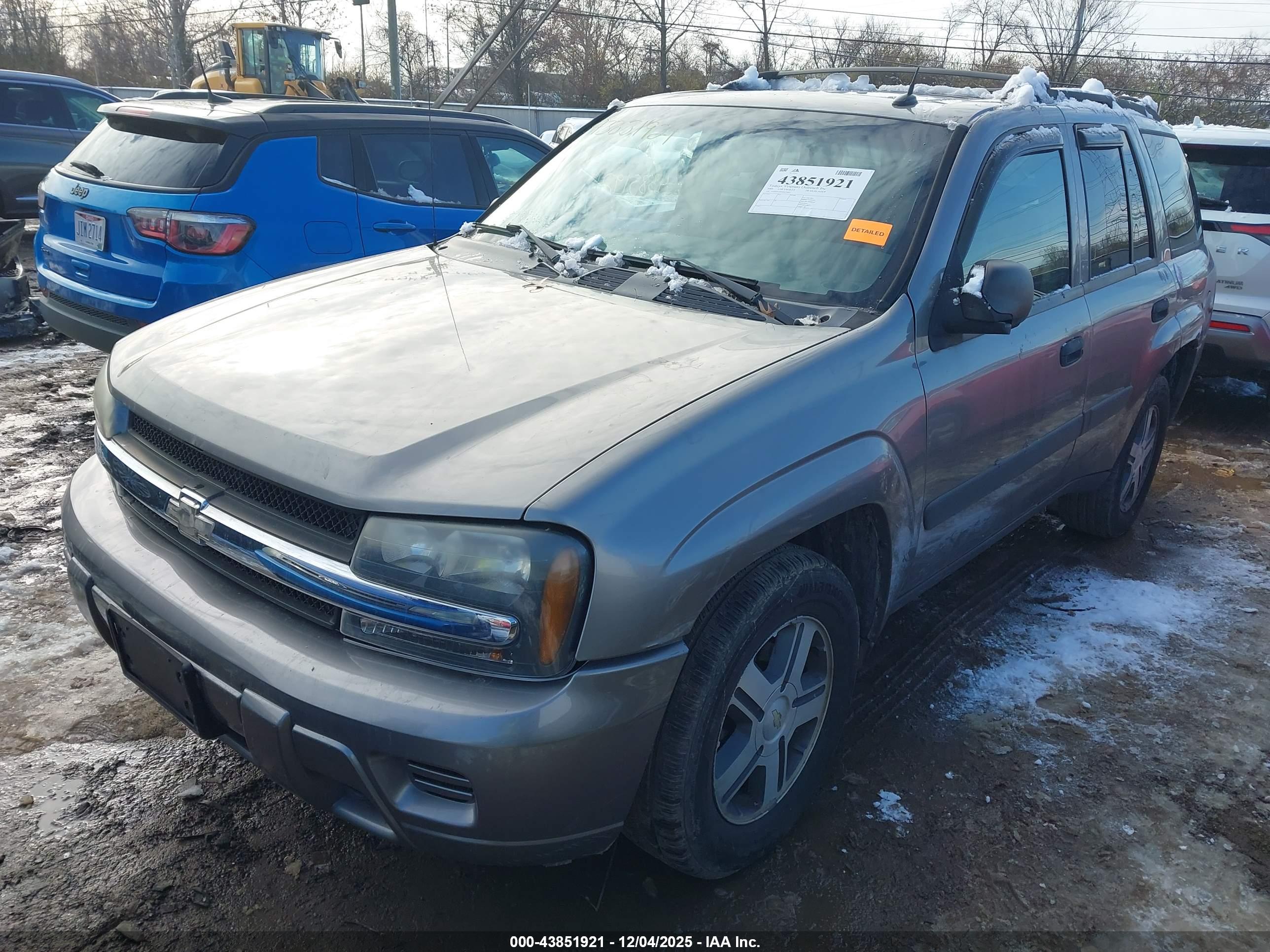 CHEVROLET TRAILBLAZER image 6