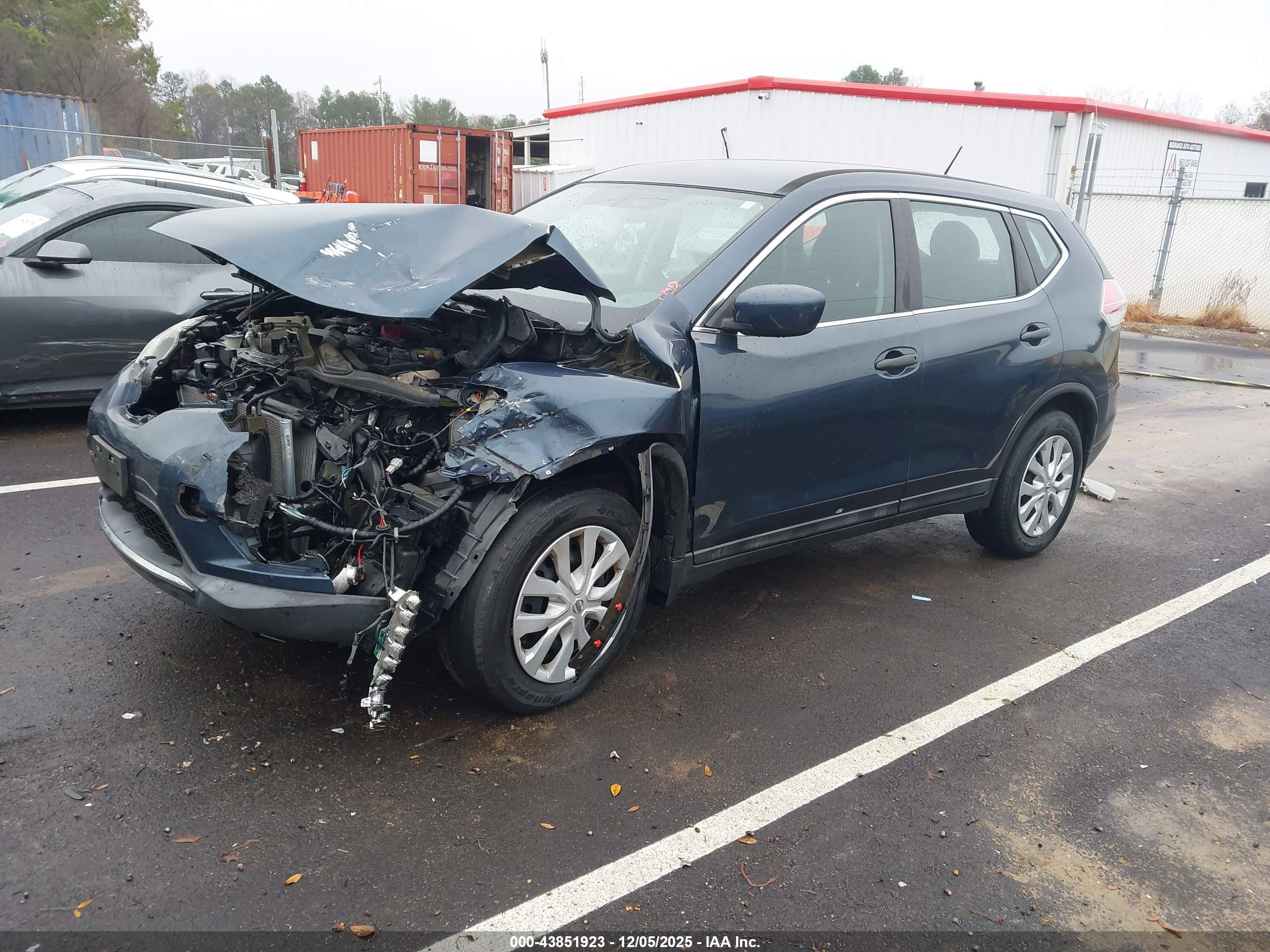NISSAN ROGUE image 2