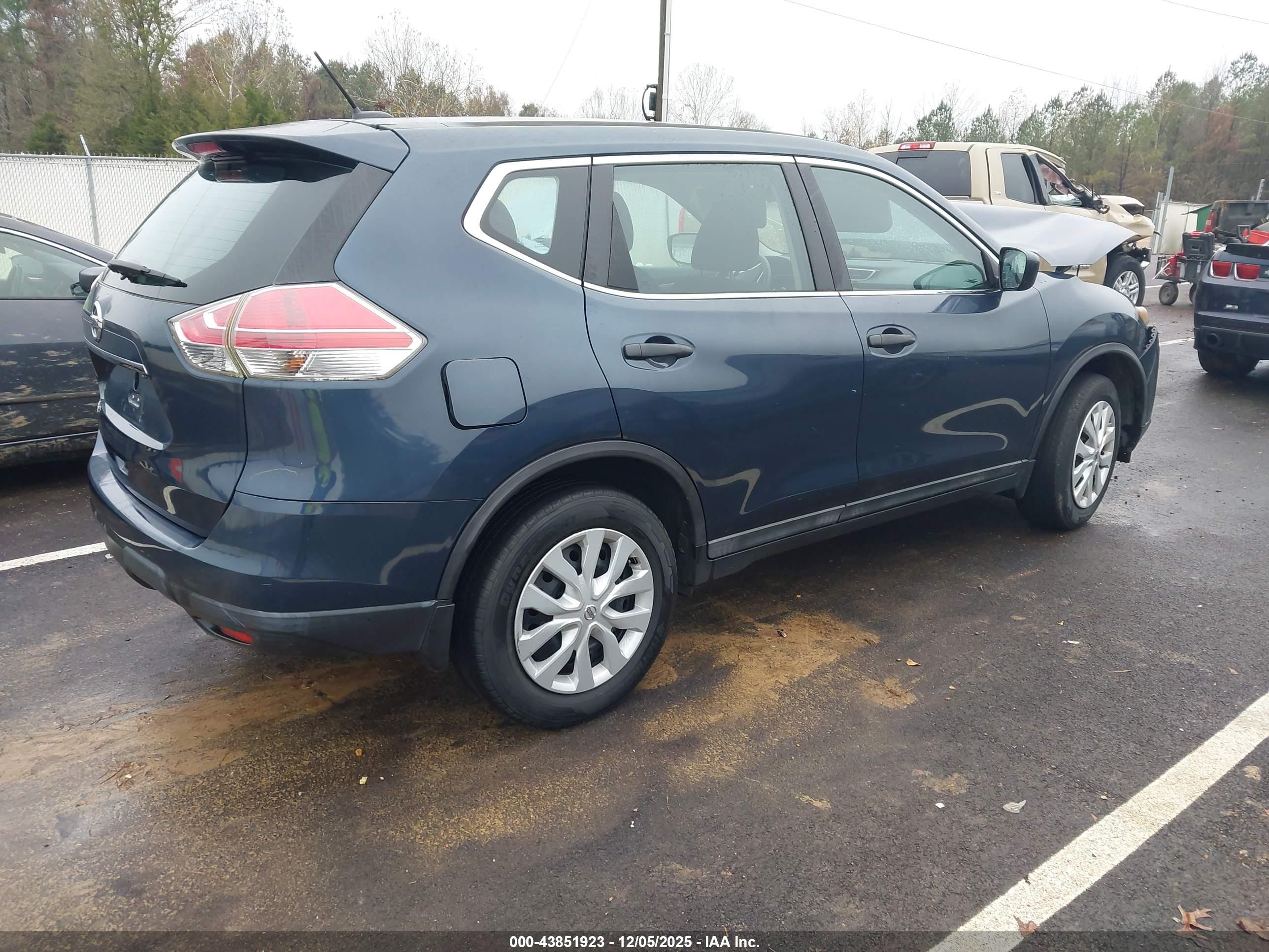 NISSAN ROGUE image 4