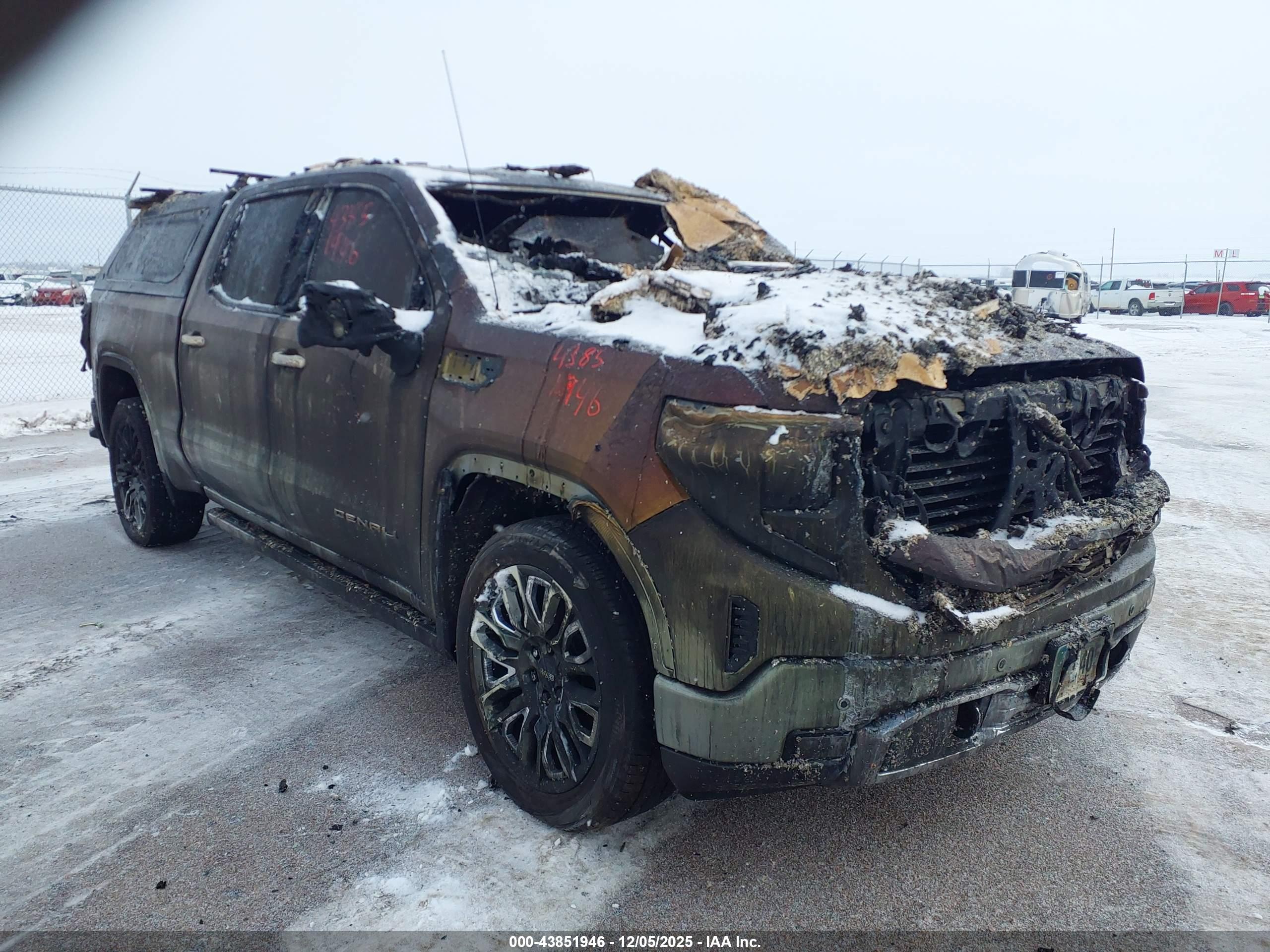 GMC SIERRA image 6