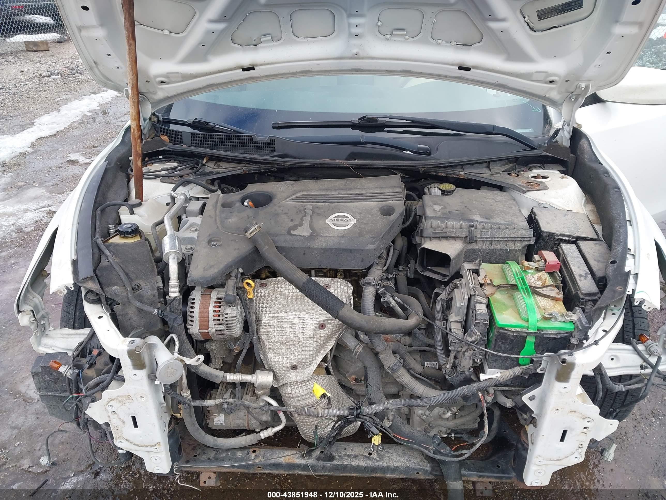 NISSAN ALTIMA image 10