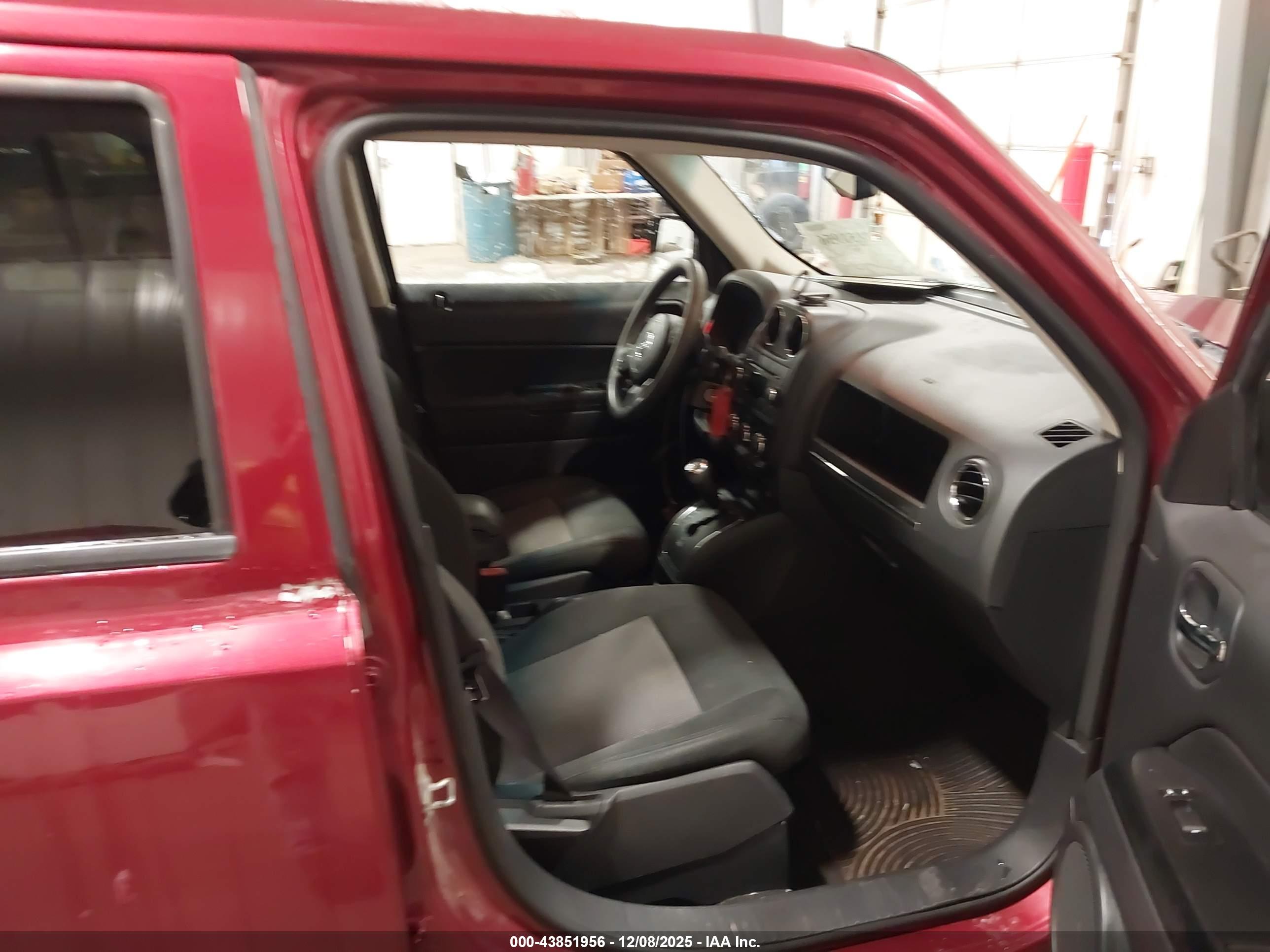 JEEP PATRIOT image 5