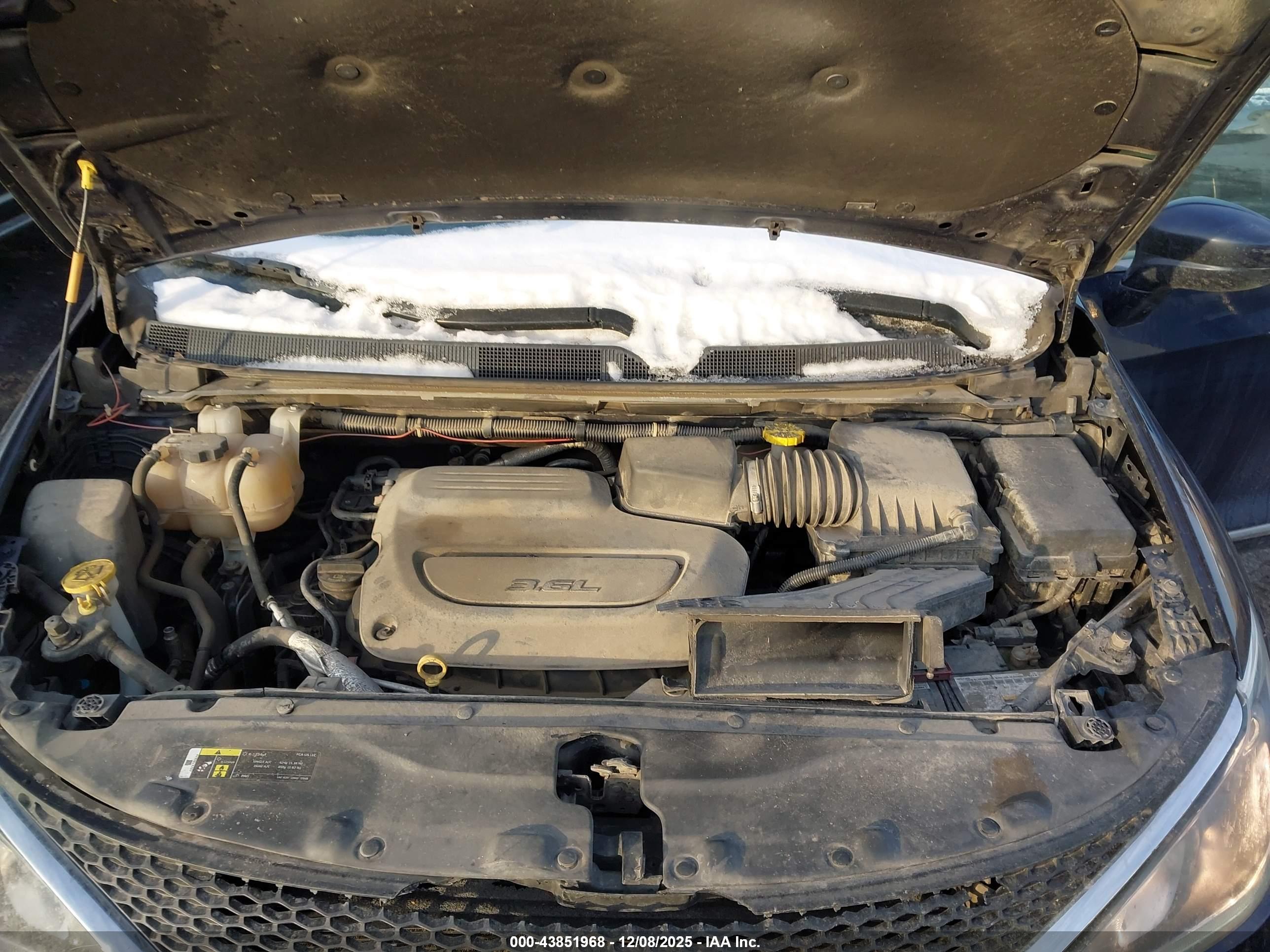 CHRYSLER PACIFICA image 10