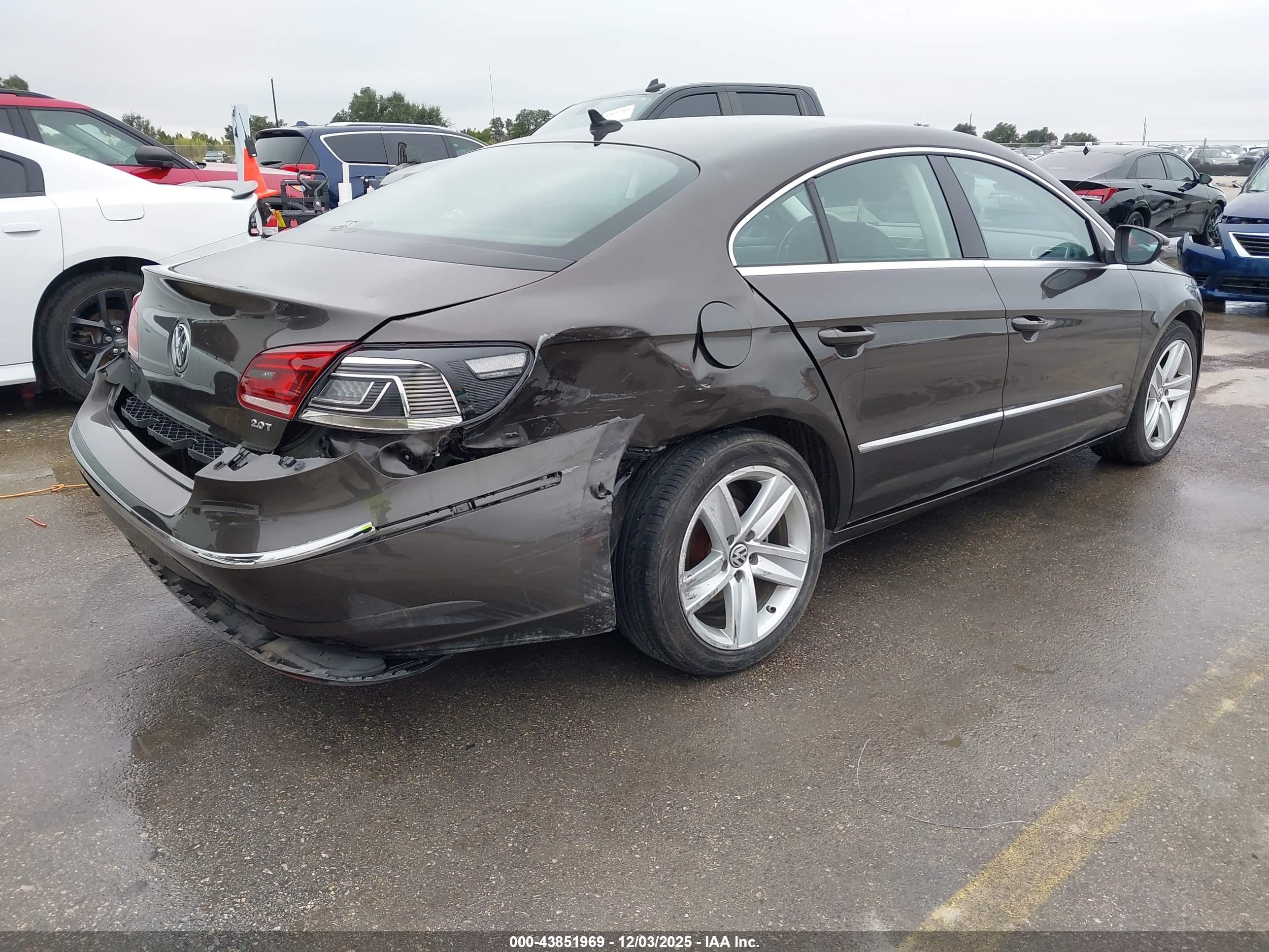 VOLKSWAGEN CC image 4