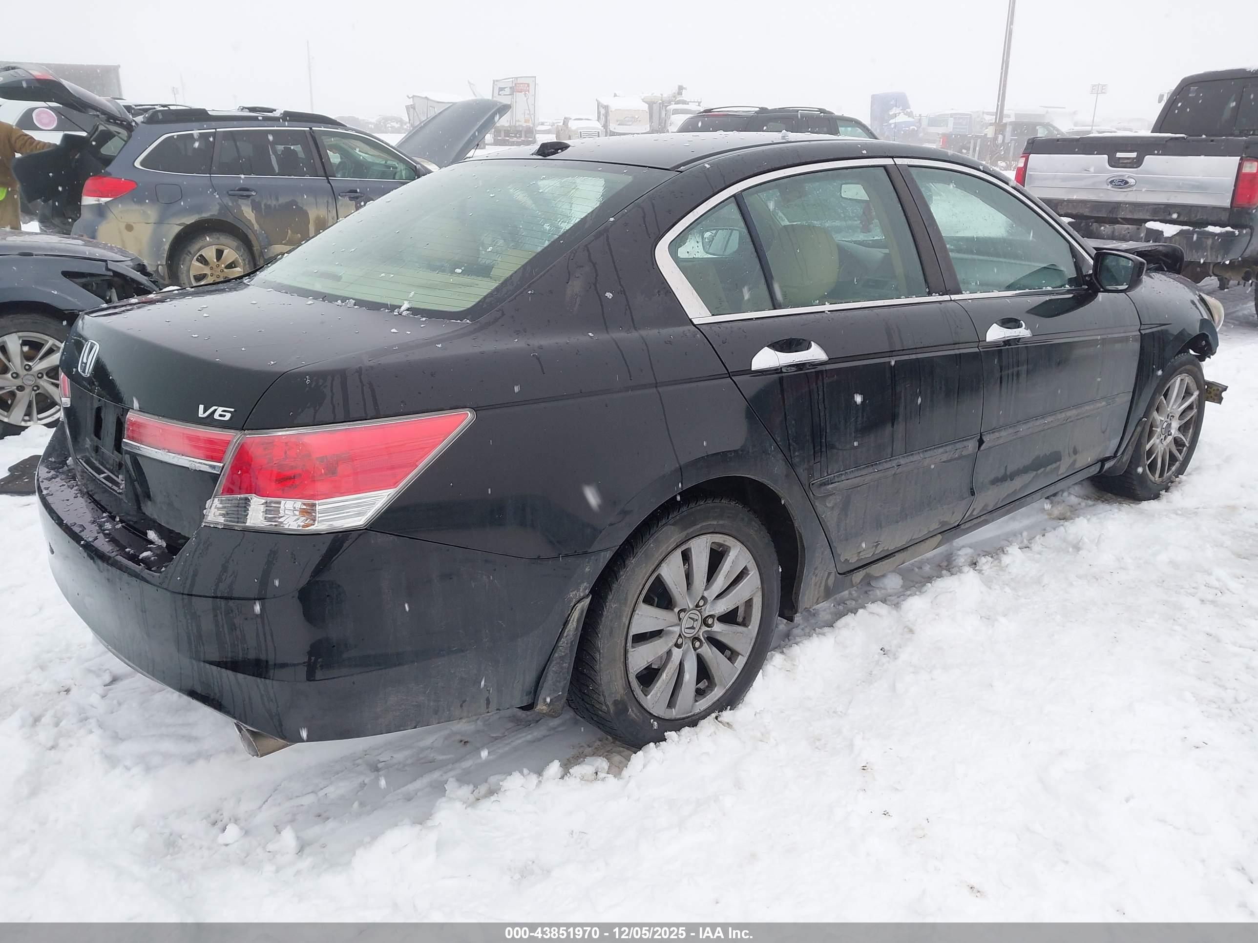 HONDA ACCORD image 4