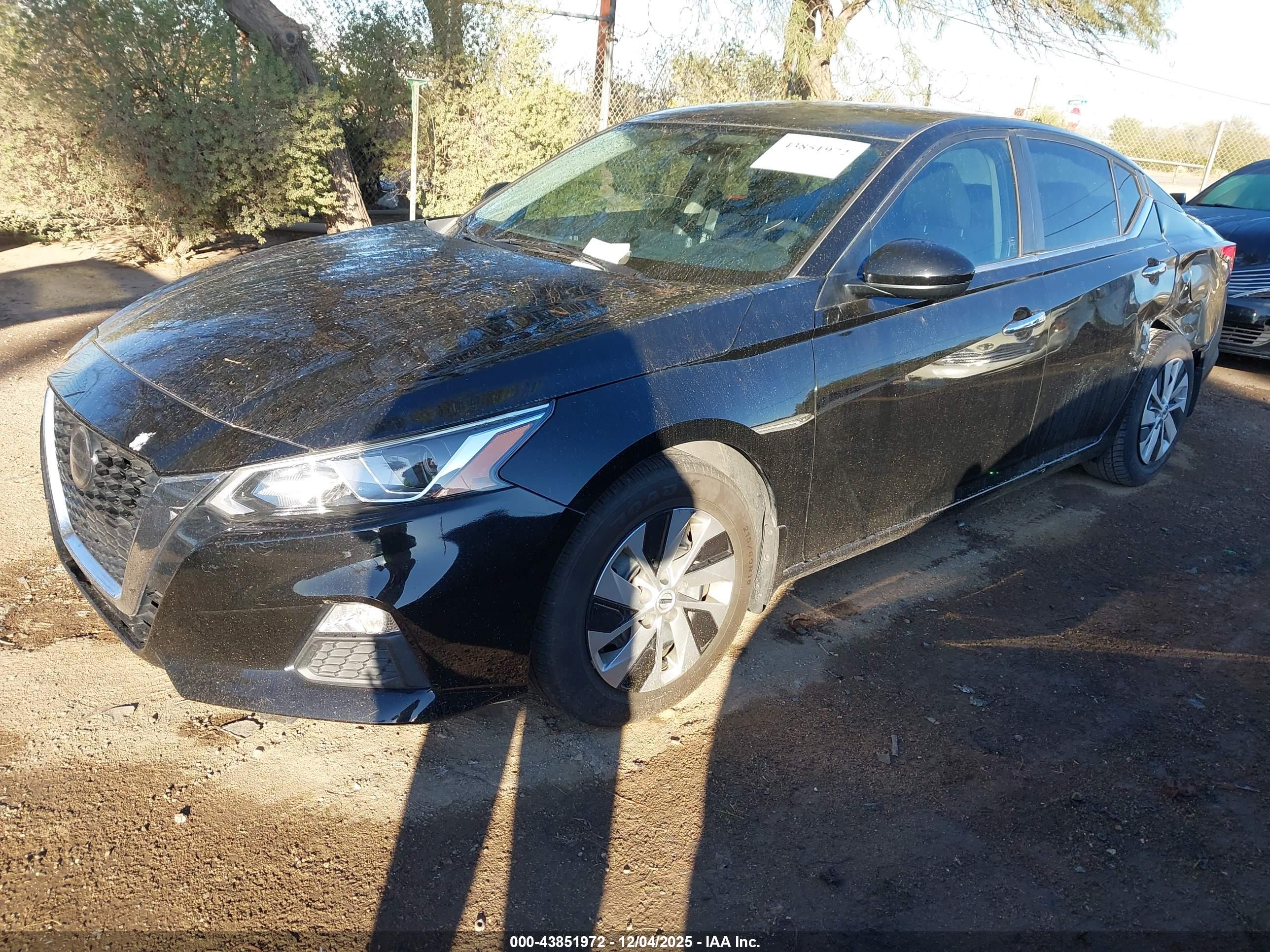 NISSAN ALTIMA image 2