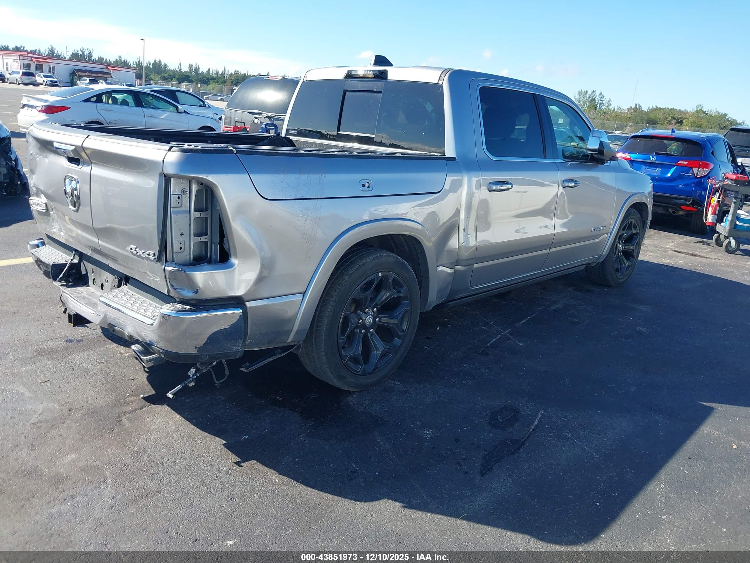 RAM 1500 image 4