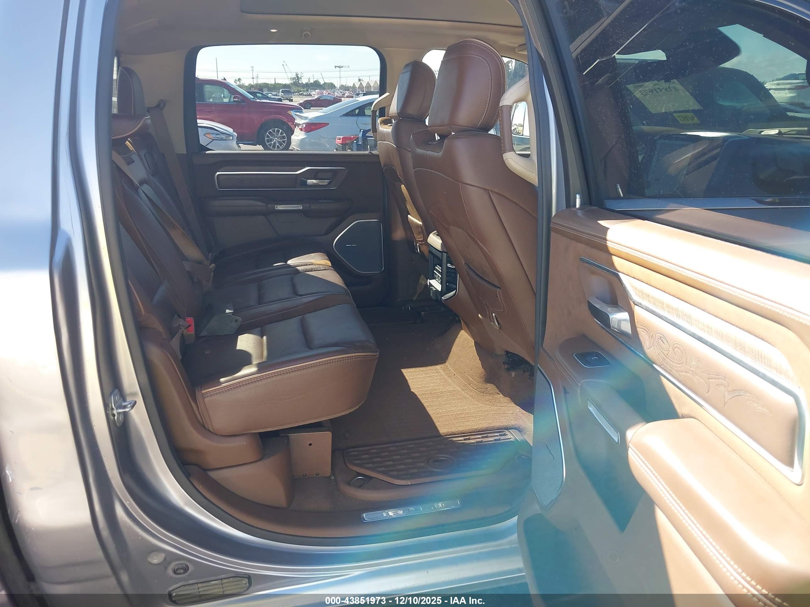 RAM 1500 image 8