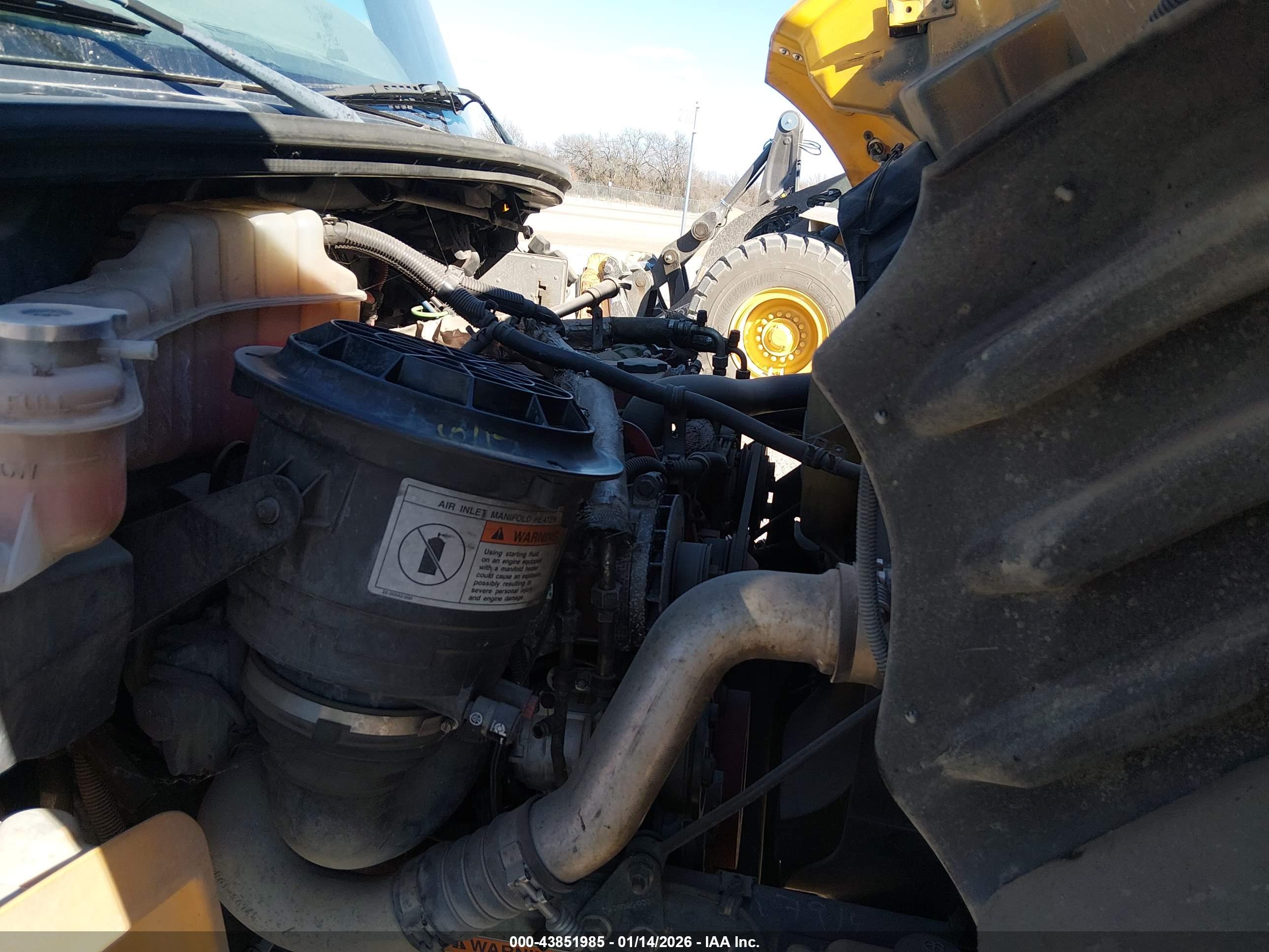 FREIGHTLINER CHASSIS image 10