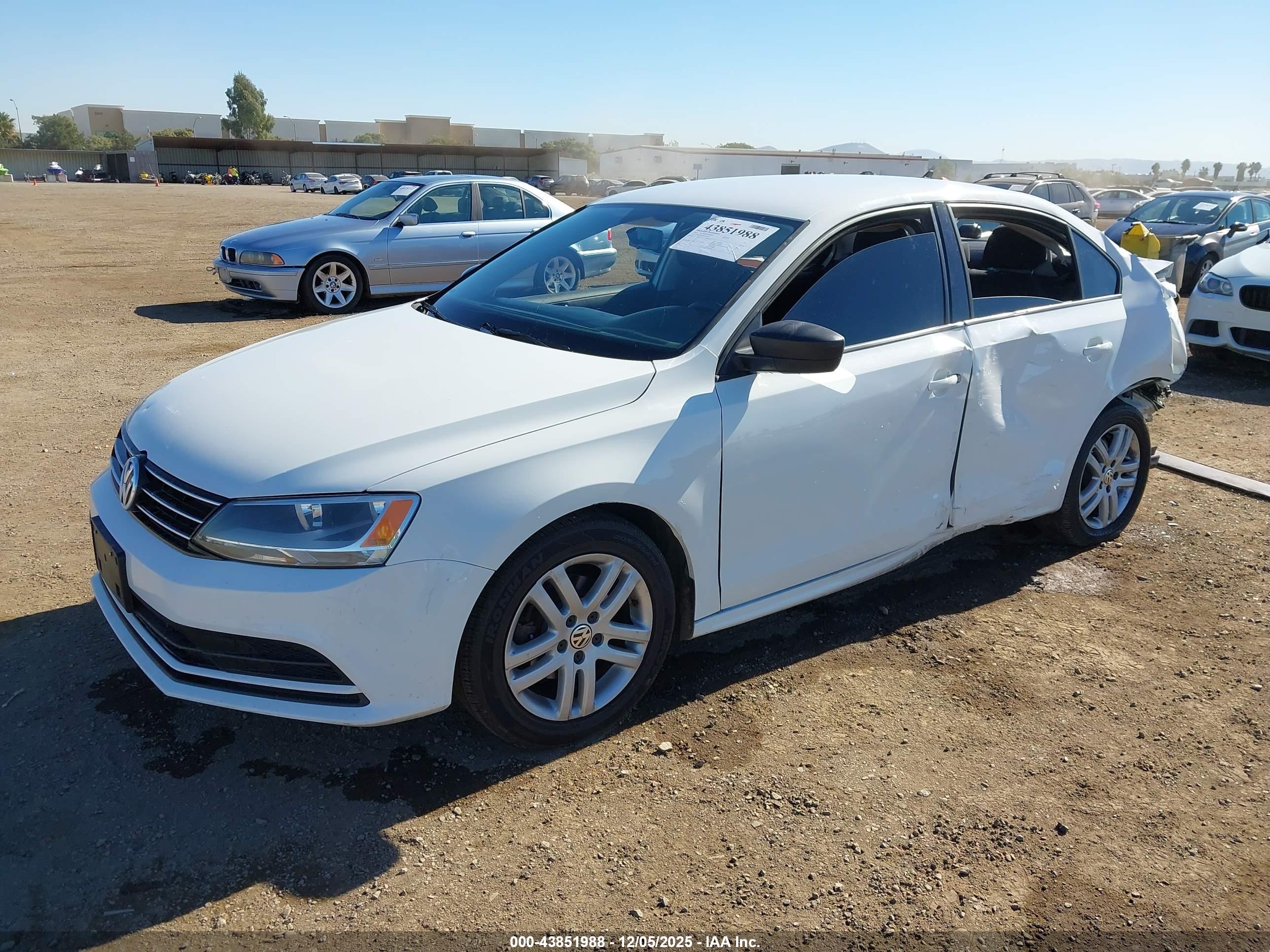 VOLKSWAGEN JETTA image 2