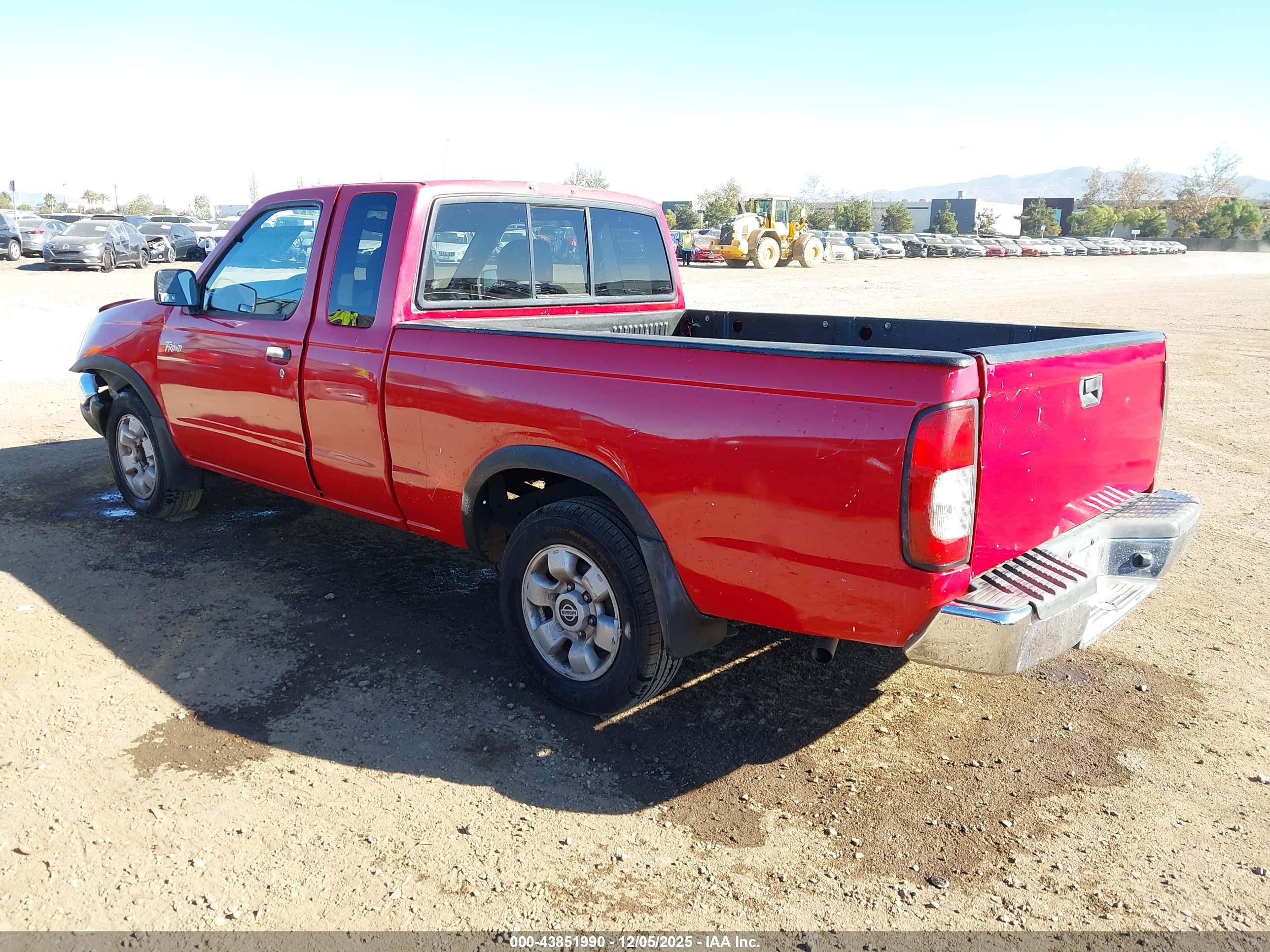 NISSAN FRONTIER image 3