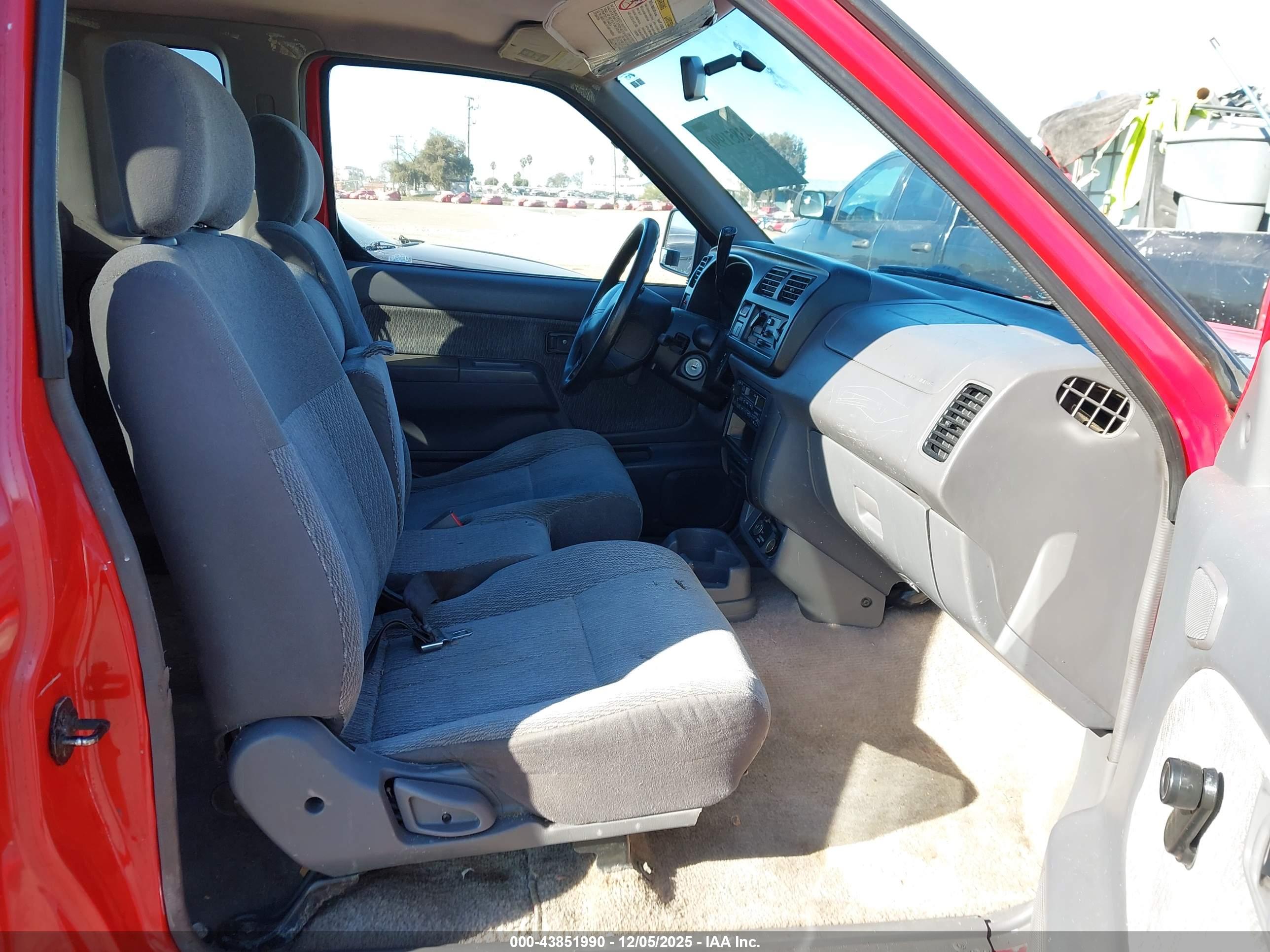 NISSAN FRONTIER image 5