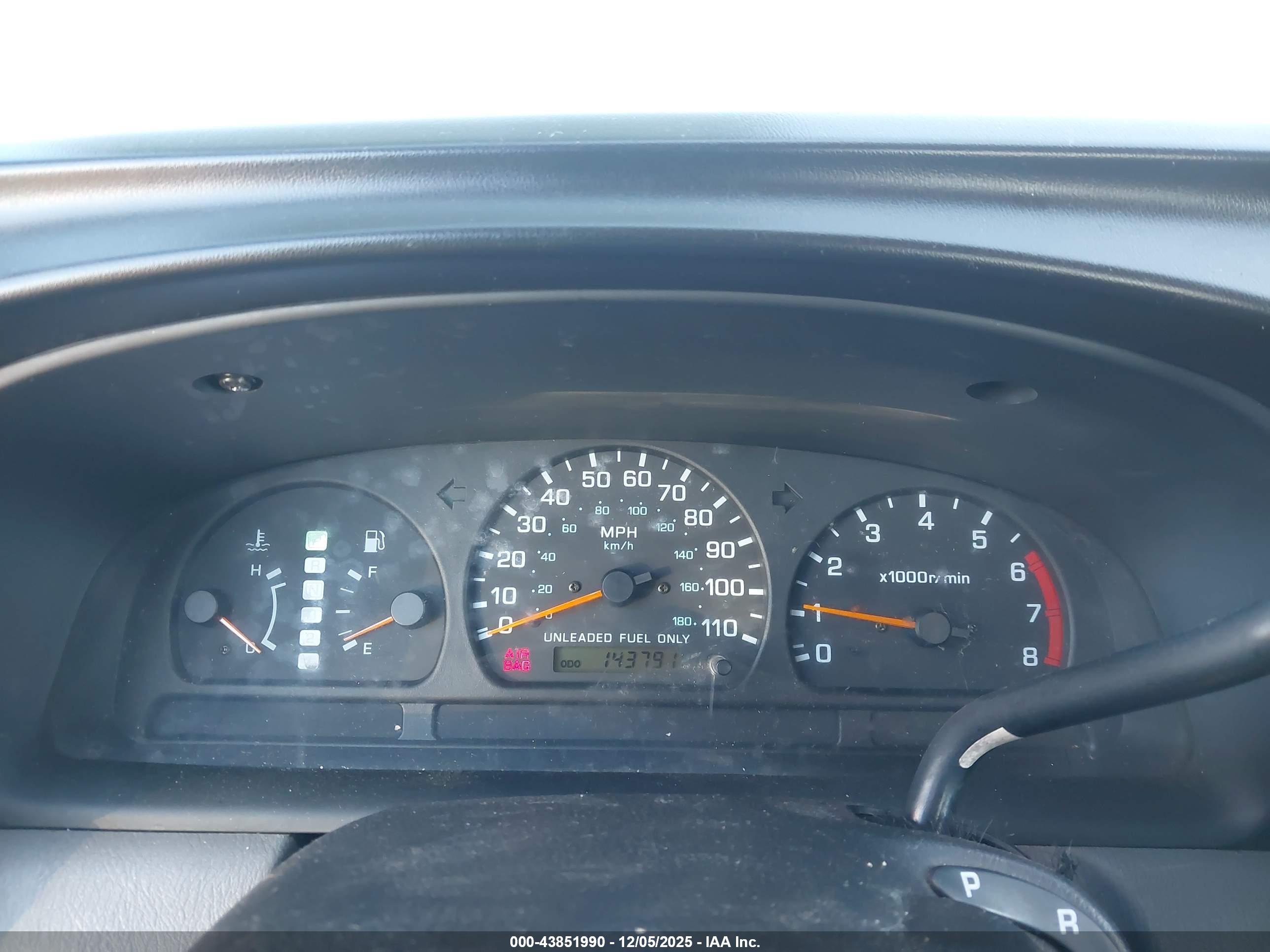 NISSAN FRONTIER image 7