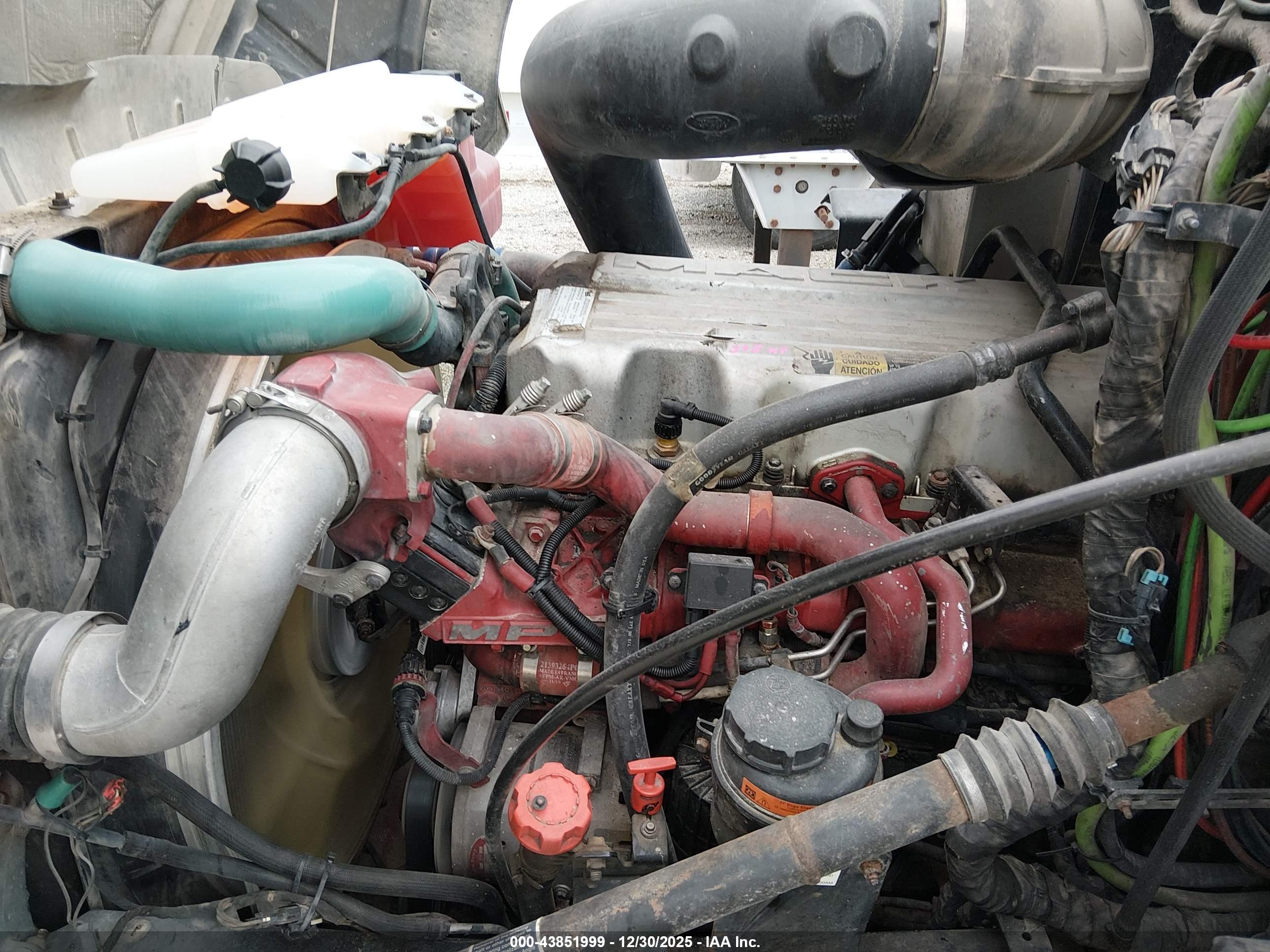 MACK 600 image 10