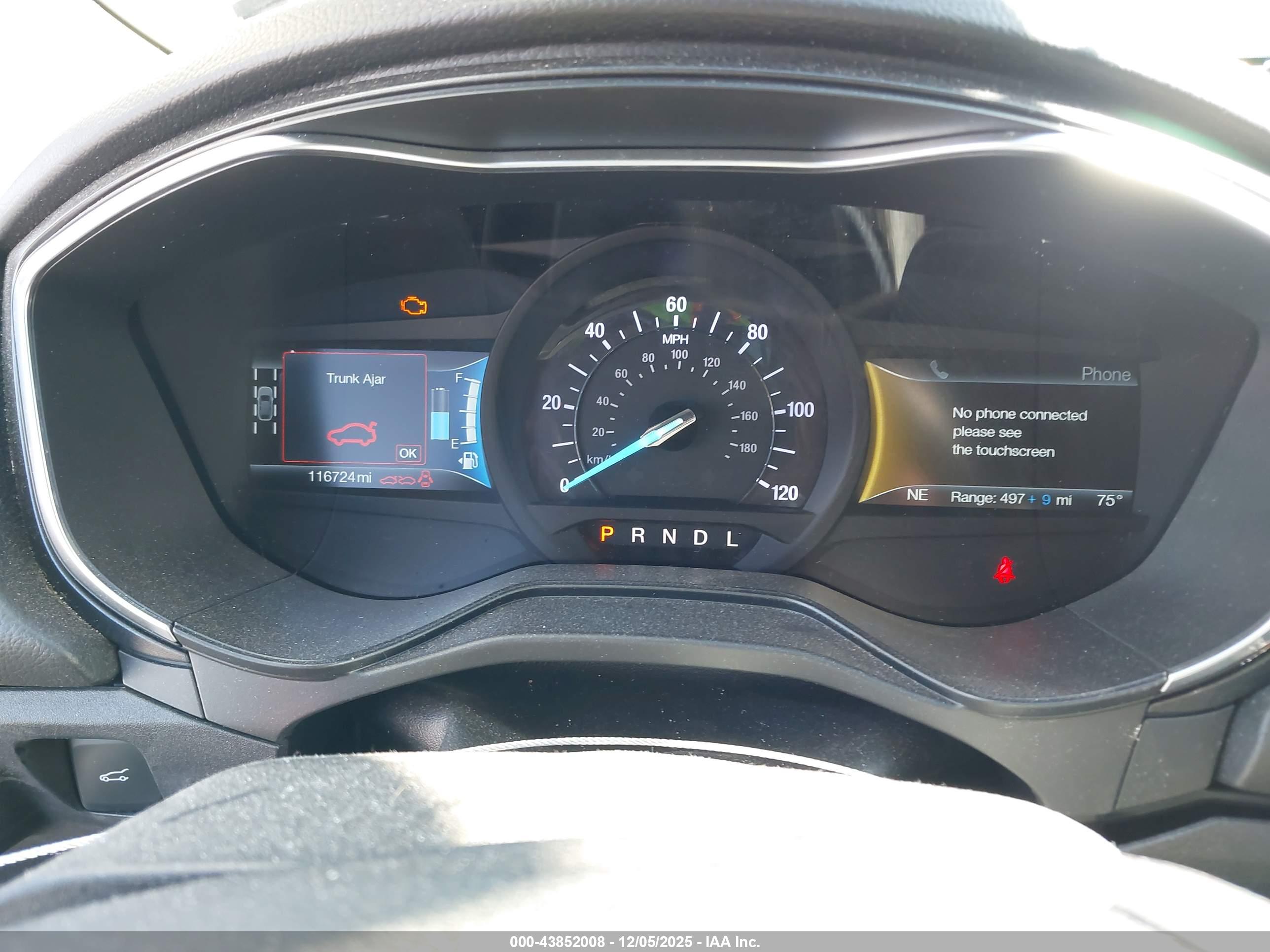 FORD FUSION image 7