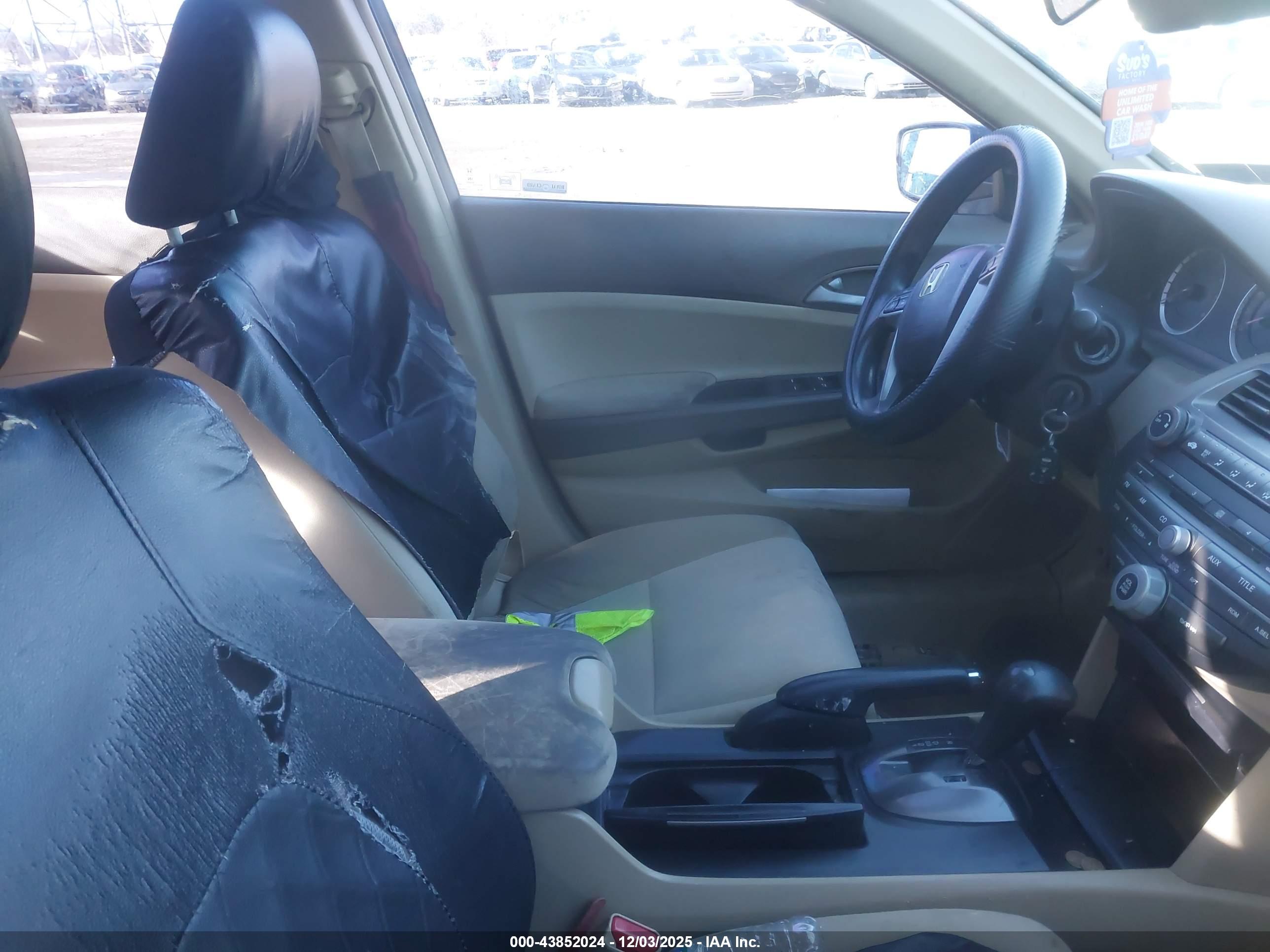 HONDA ACCORD image 5