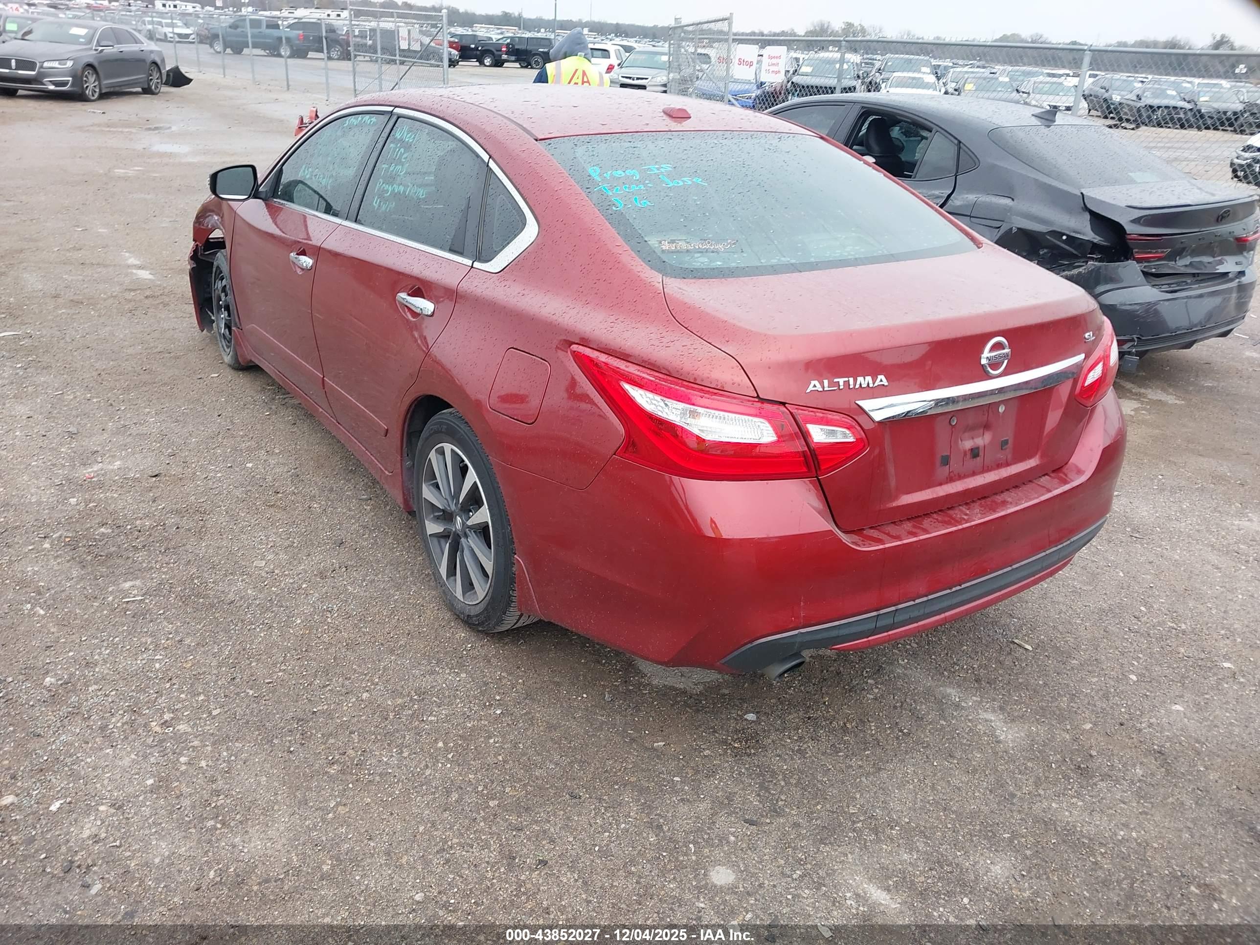 NISSAN ALTIMA image 3