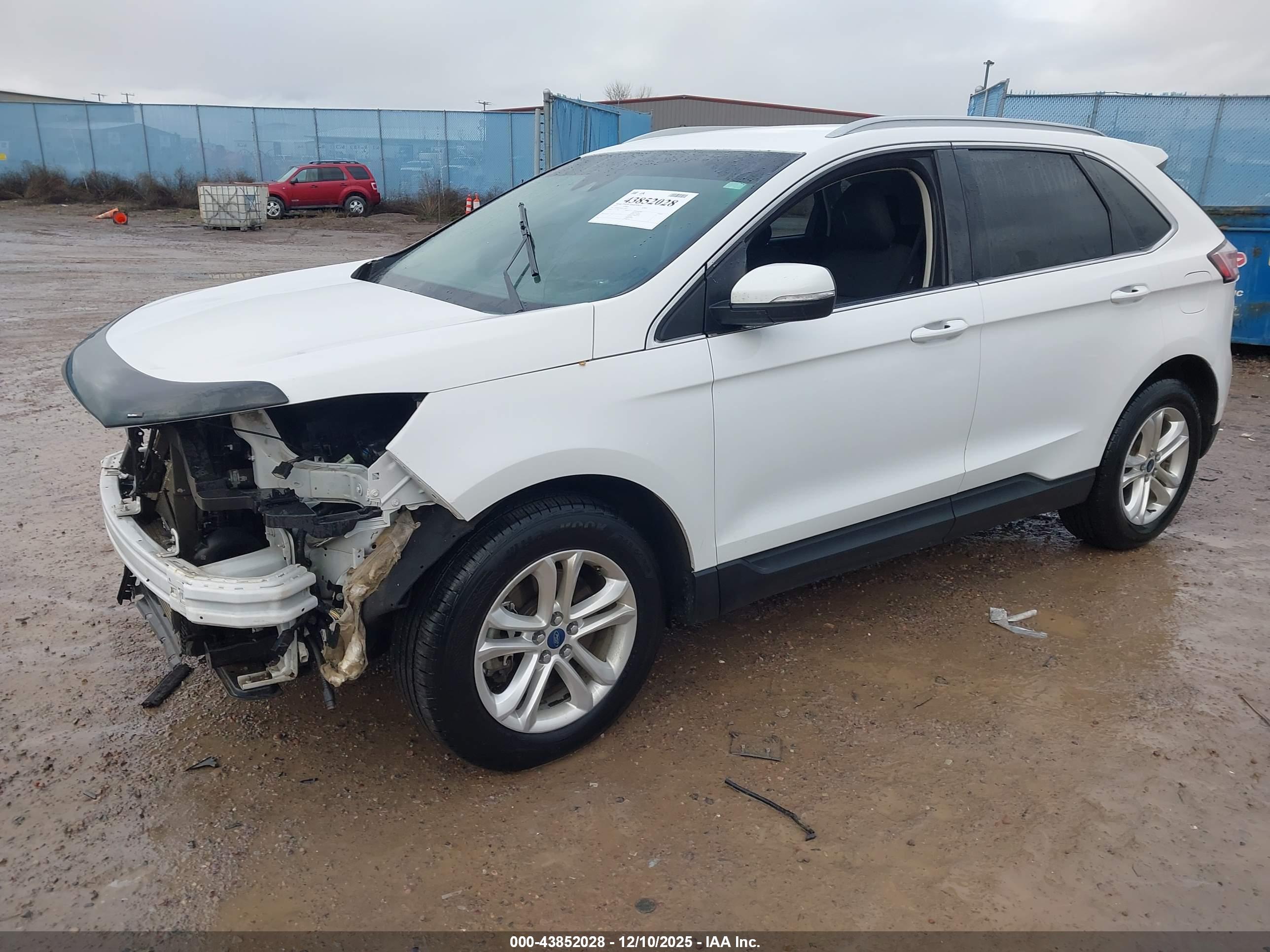 FORD EDGE image 2