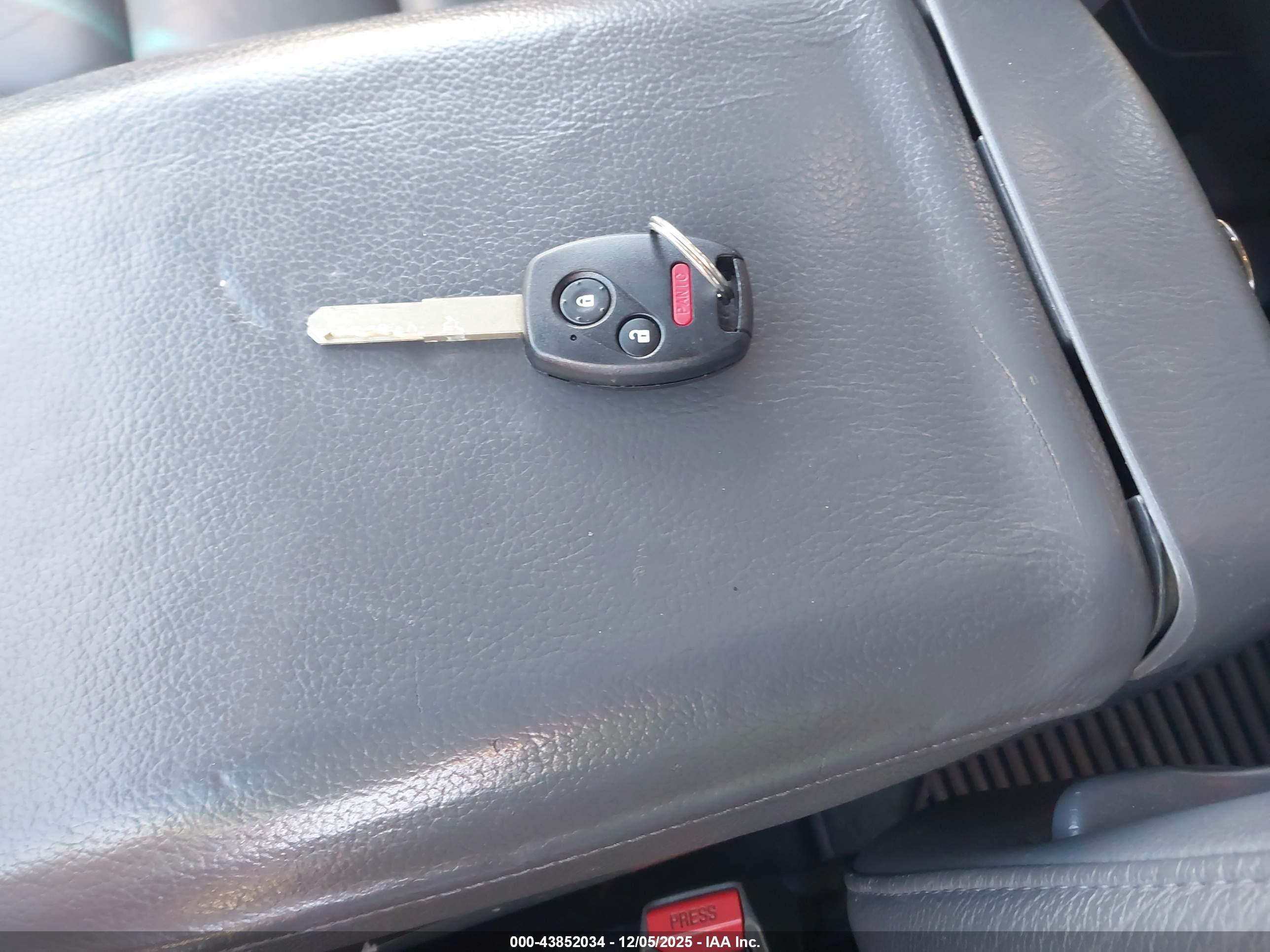HONDA PILOT image 11