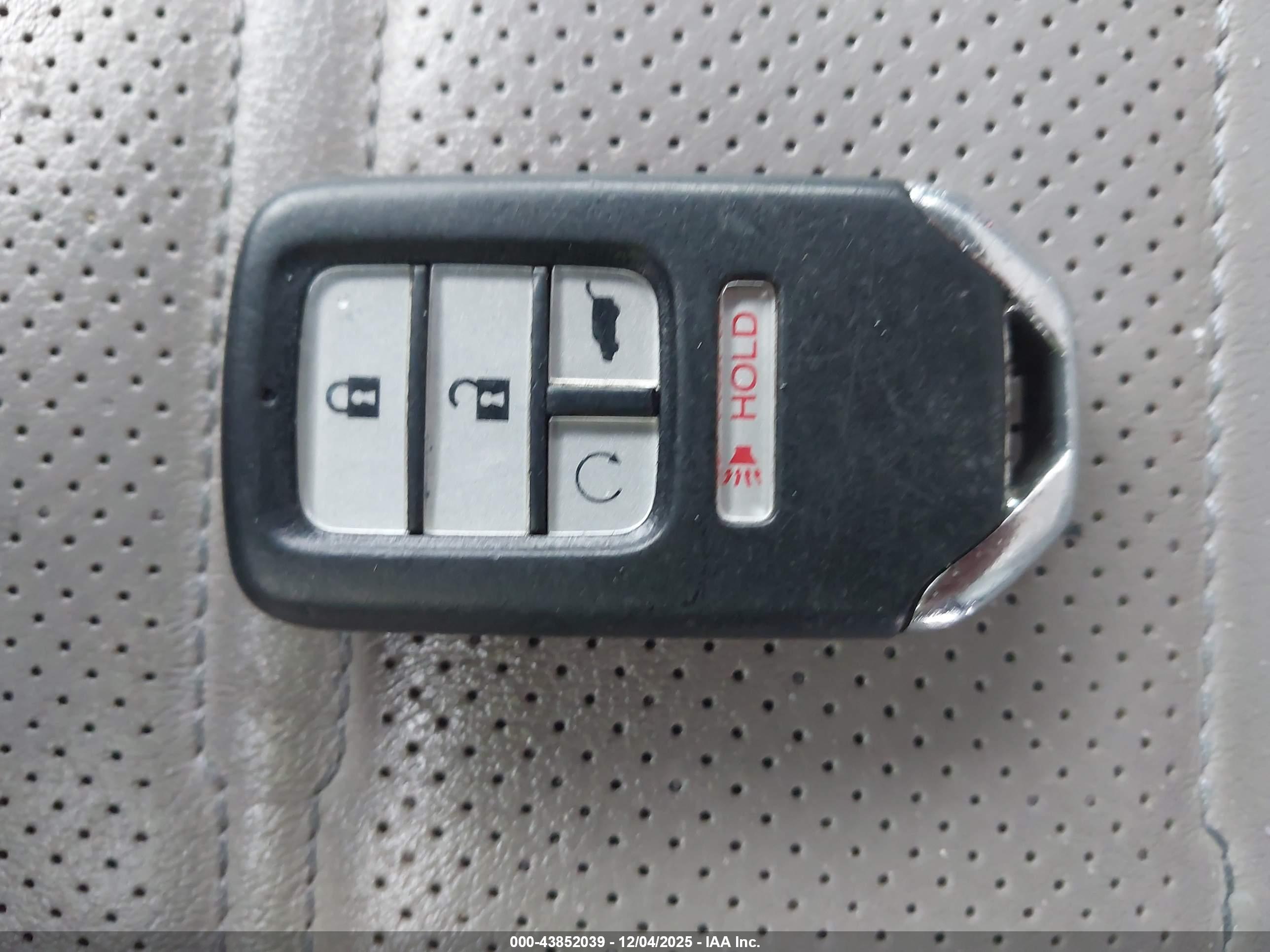 HONDA CR-V image 11