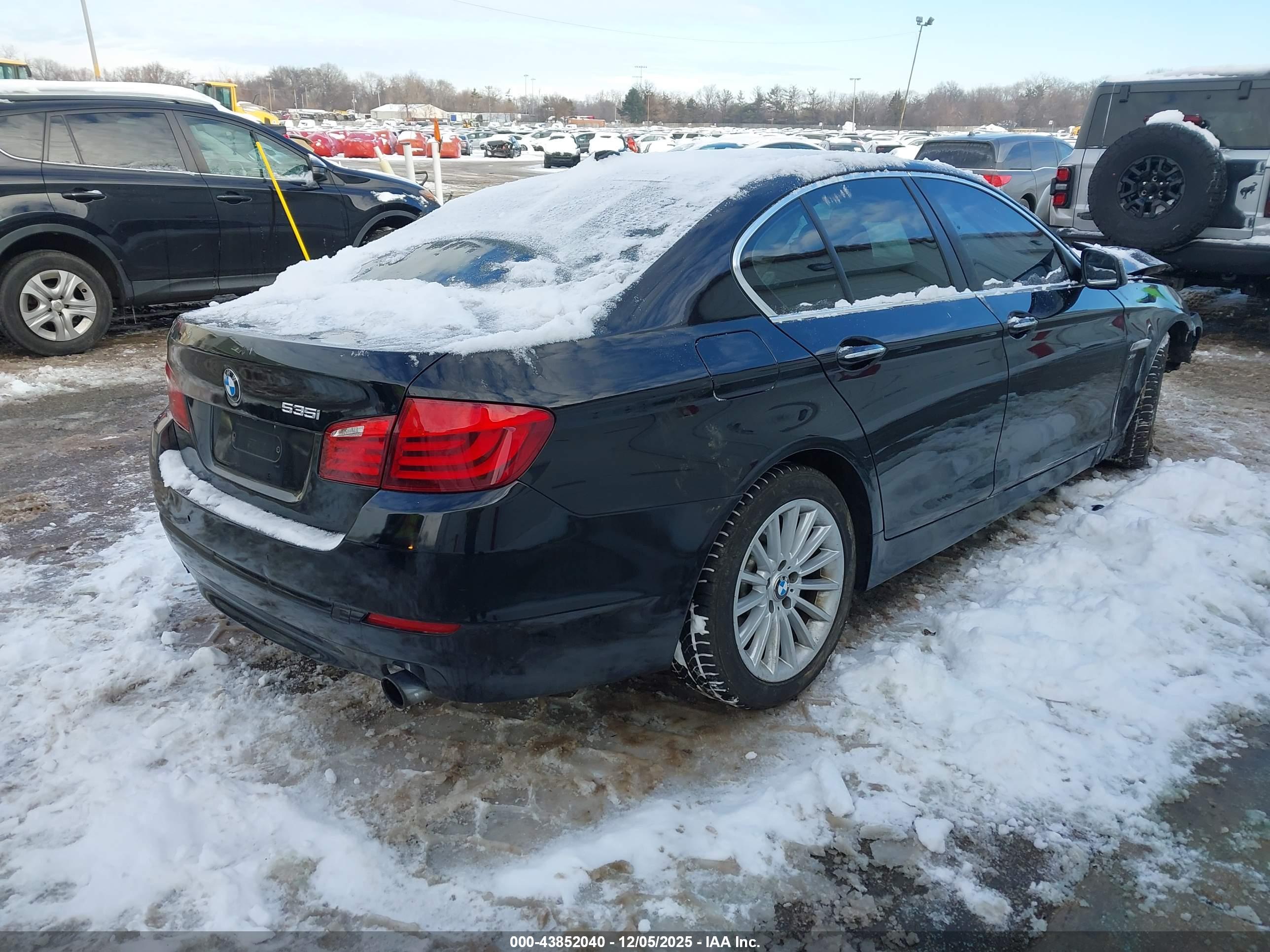 BMW 535I image 4