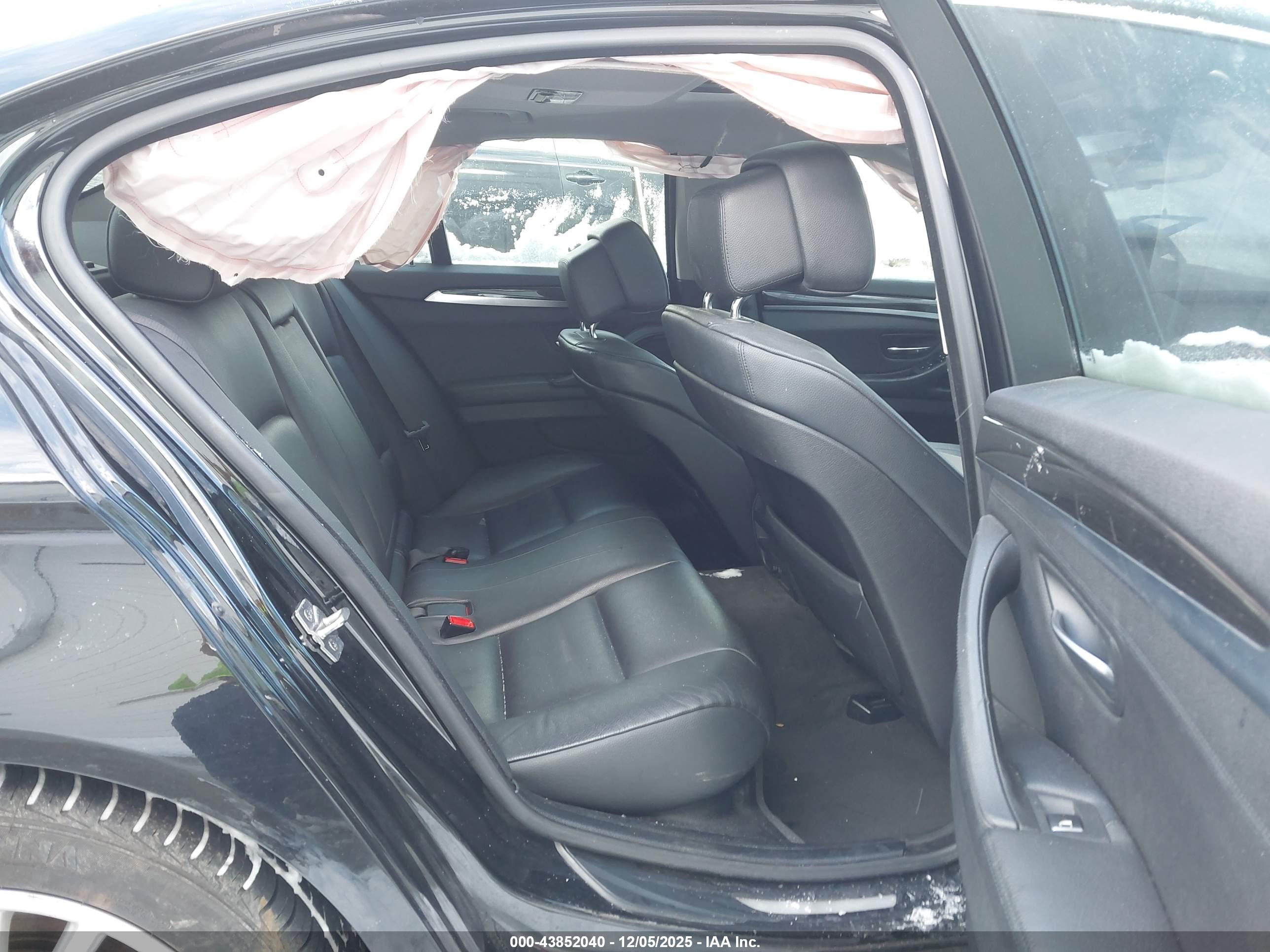 BMW 535I image 8