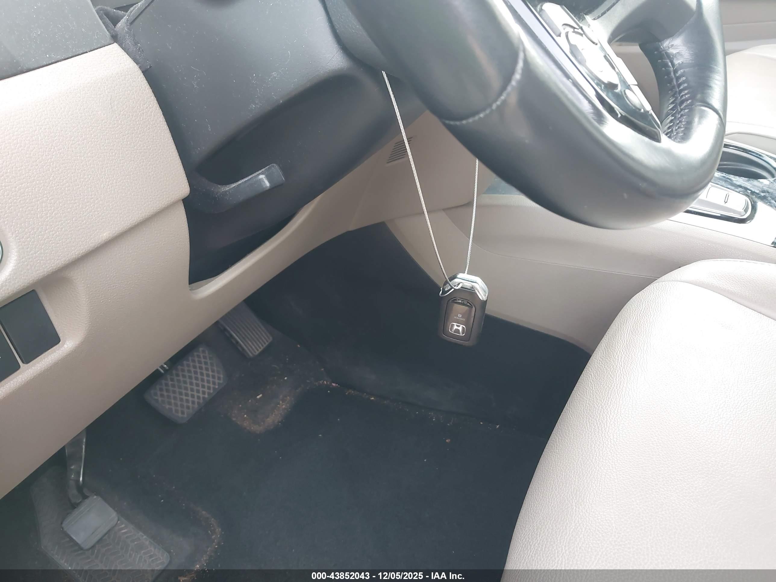 HONDA PILOT image 11