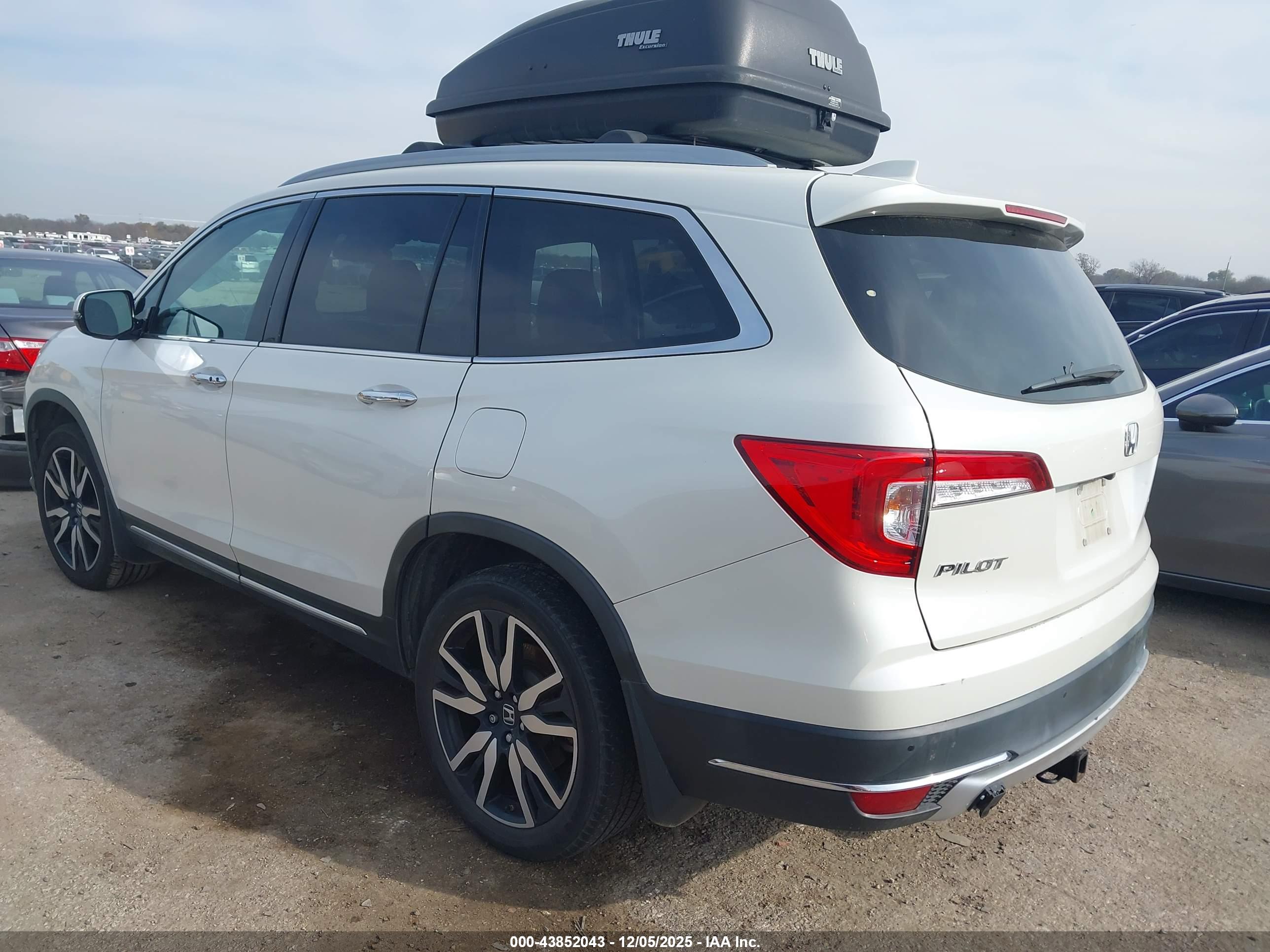 HONDA PILOT image 3