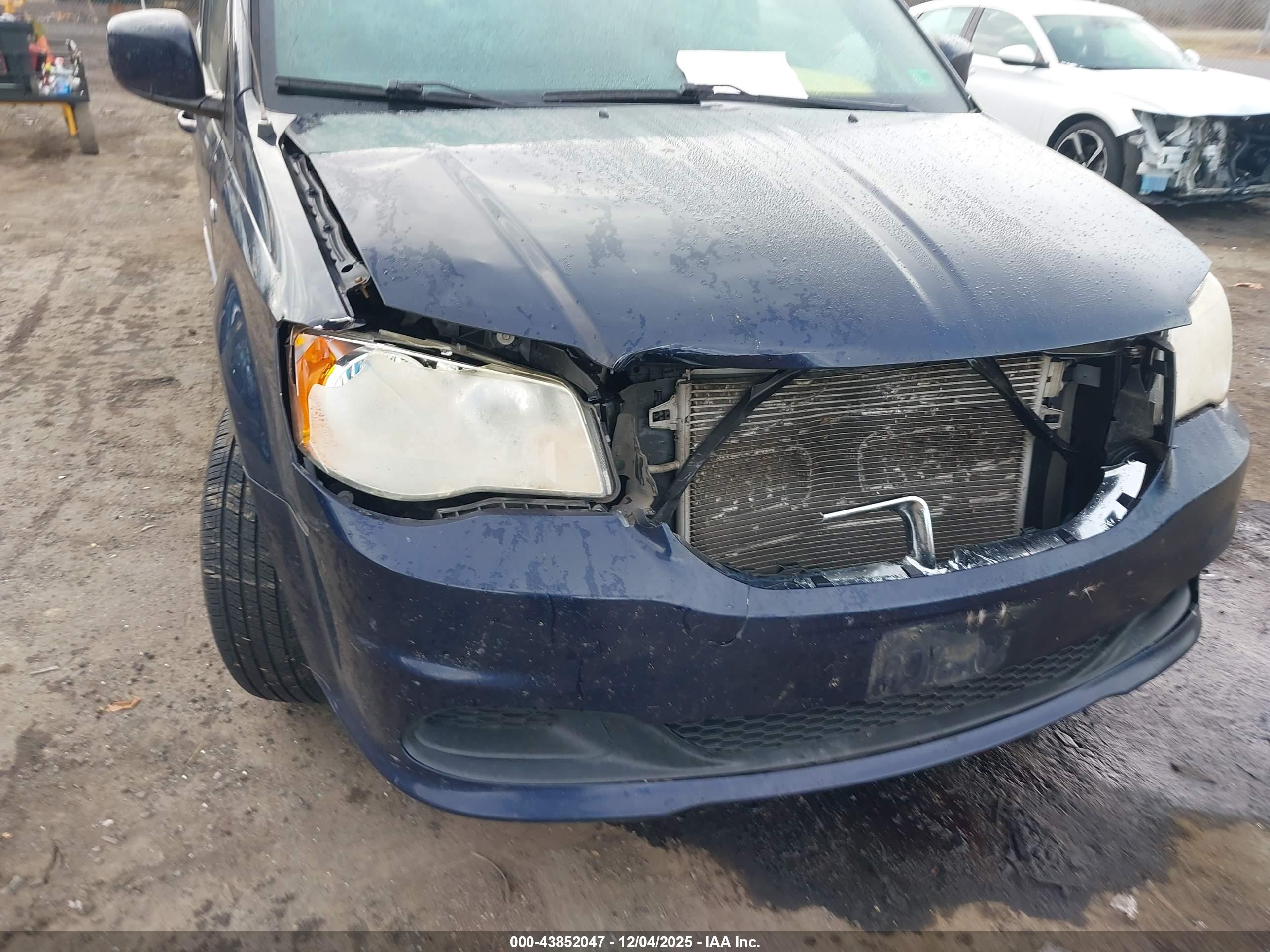 DODGE GRAND image 6