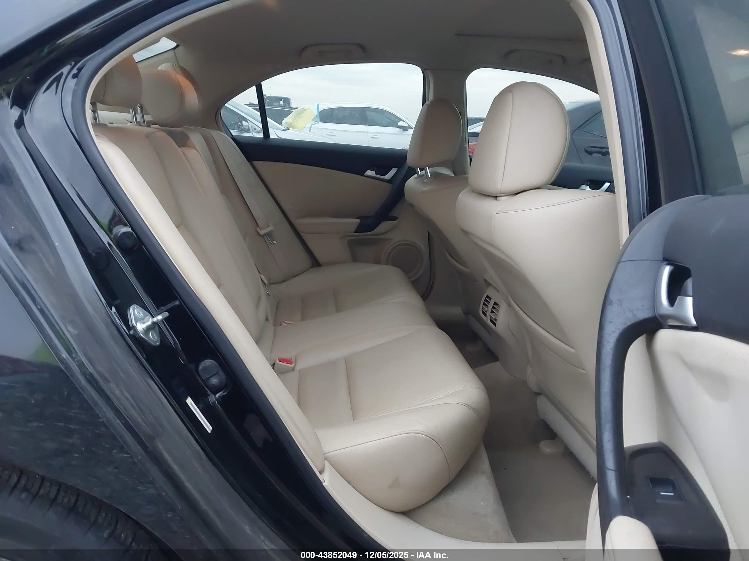 ACURA TSX image 8