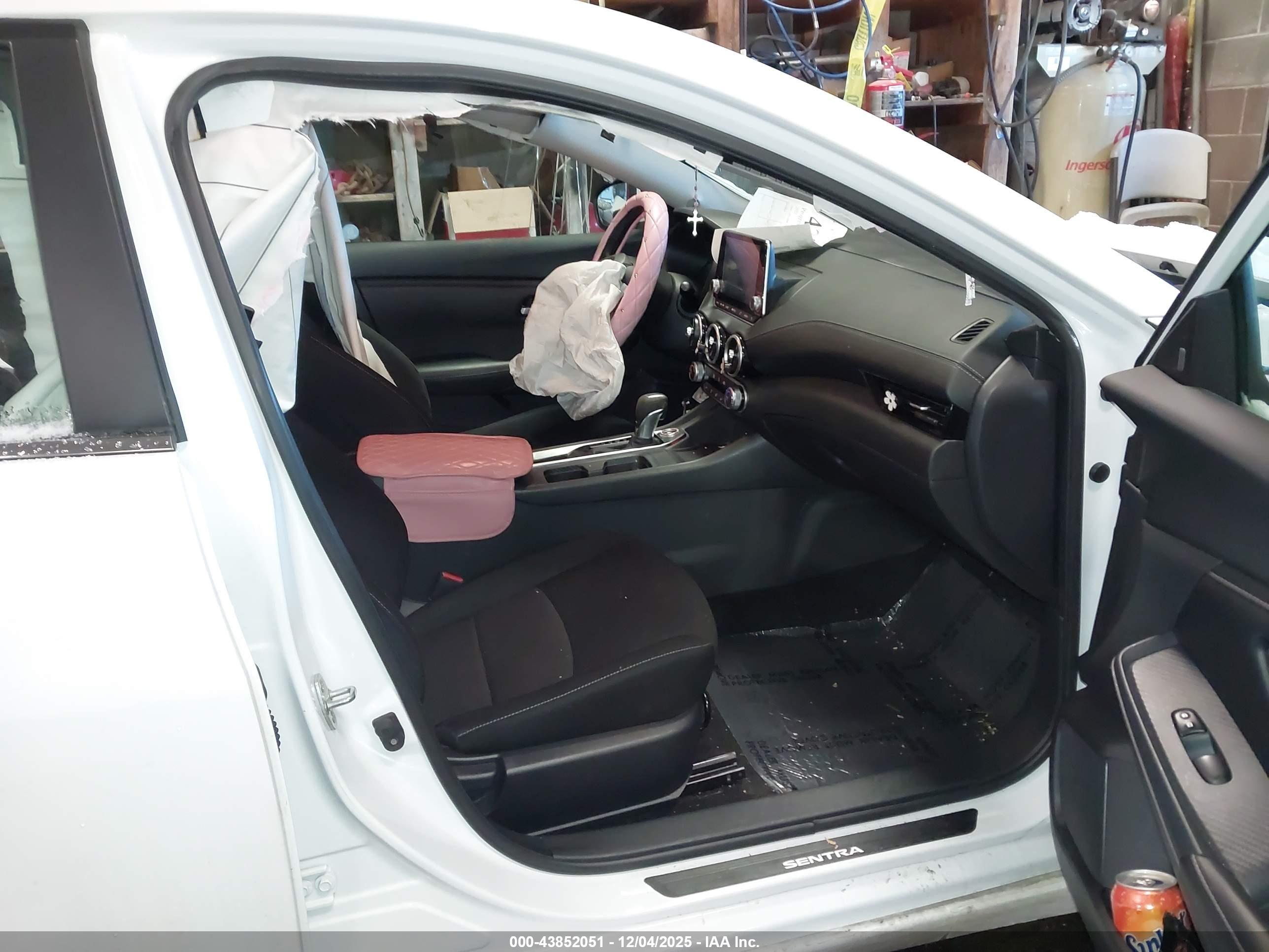 NISSAN SENTRA image 5
