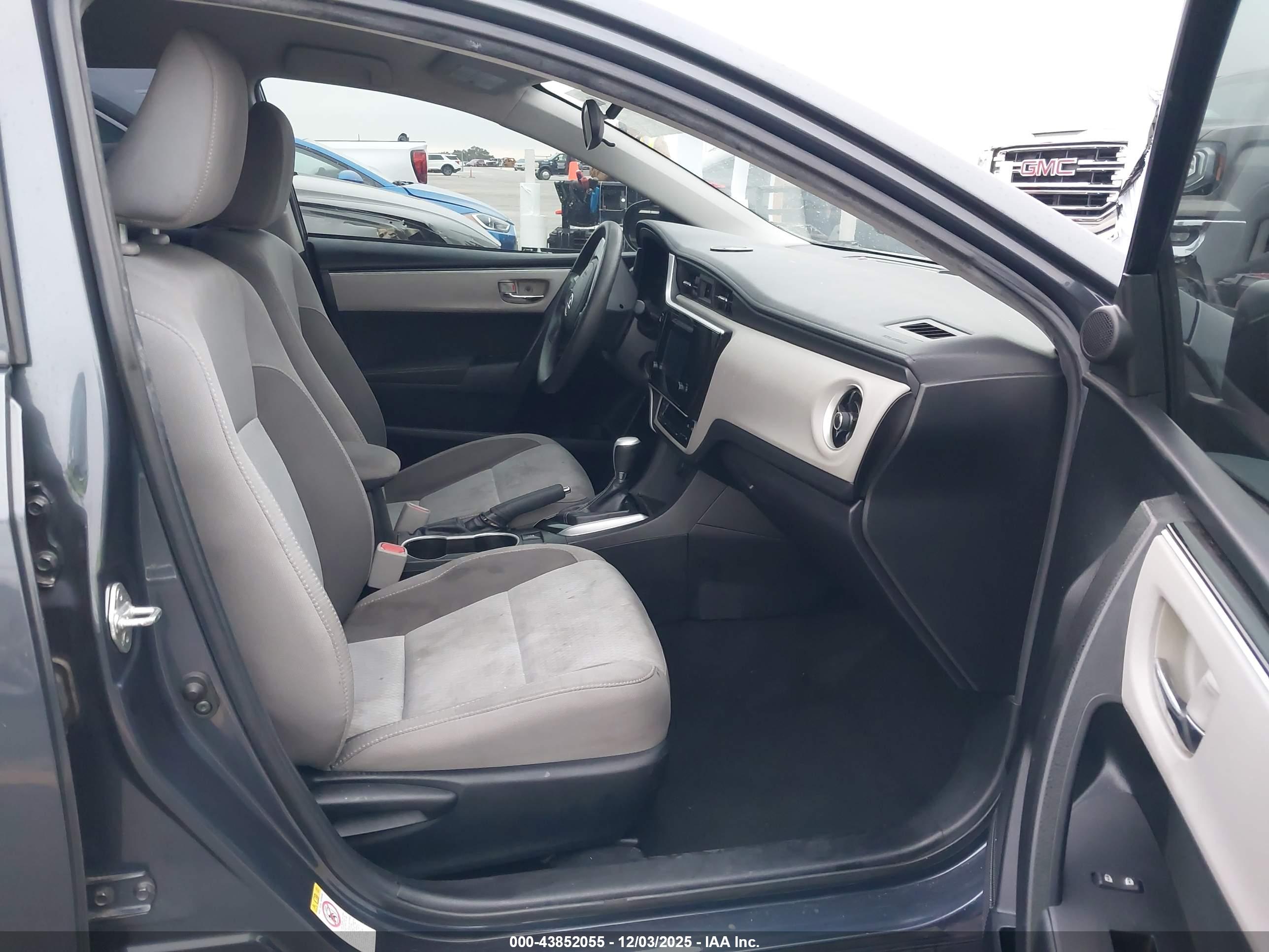 TOYOTA COROLLA image 5