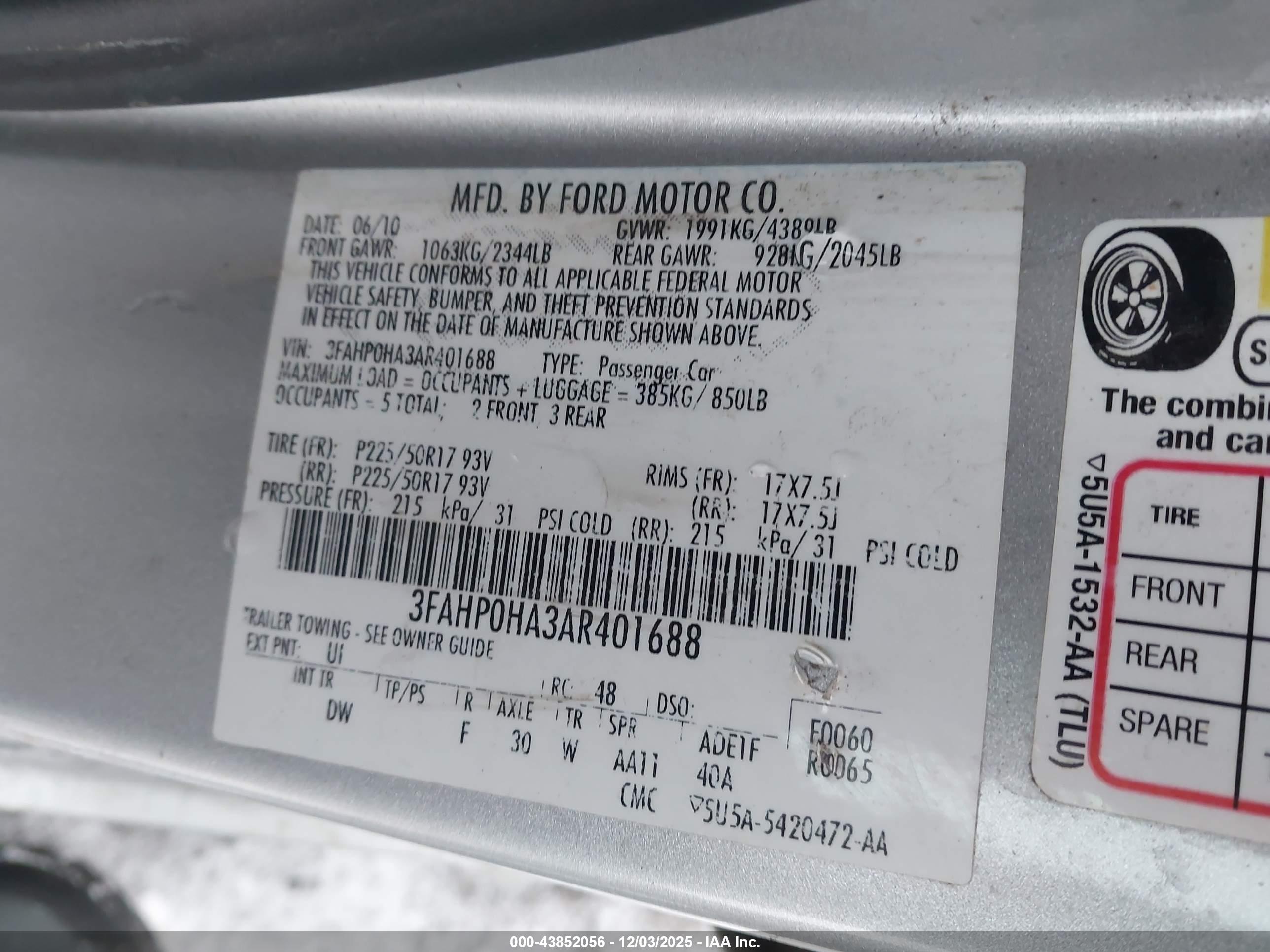 FORD FUSION image 9