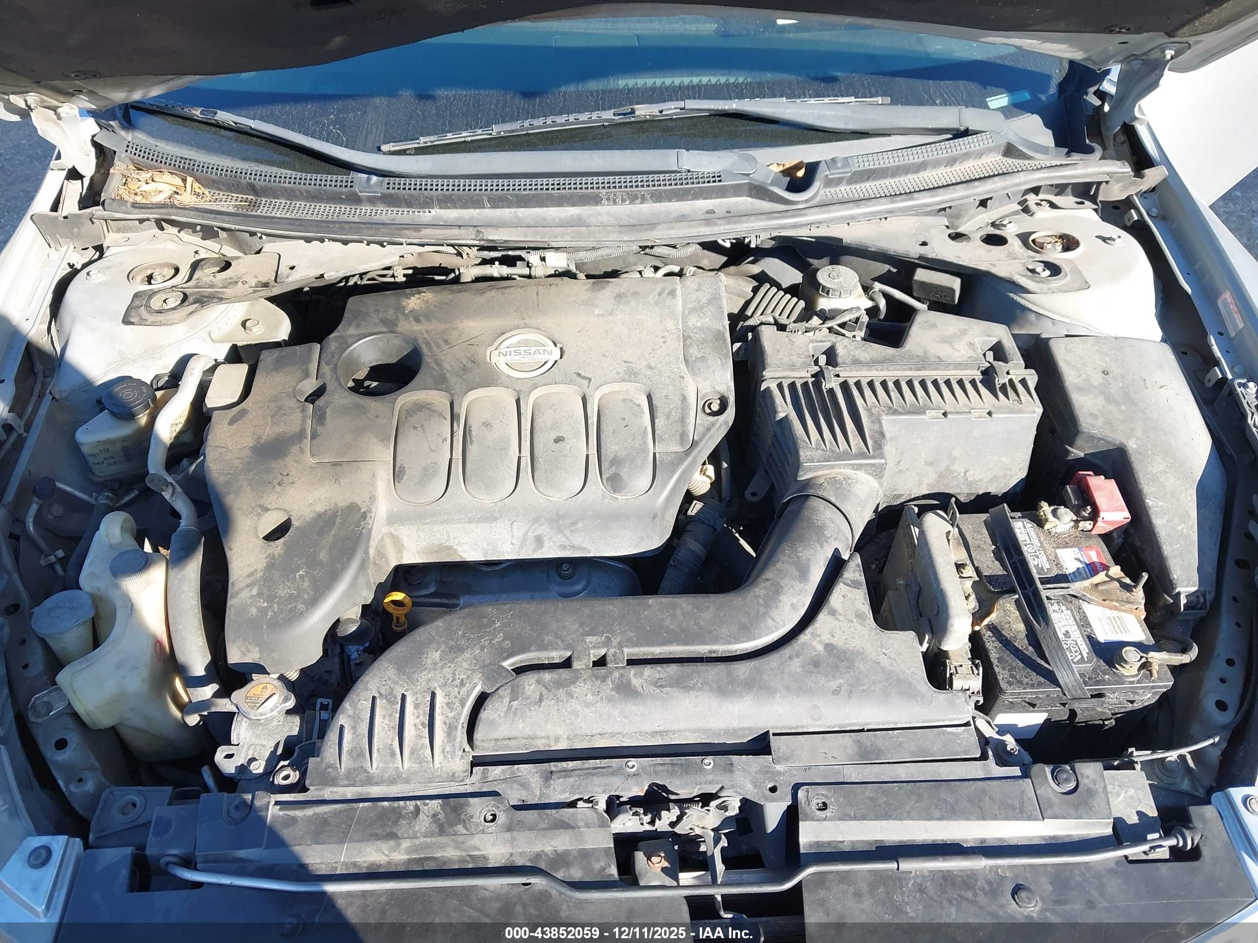 NISSAN ALTIMA image 10