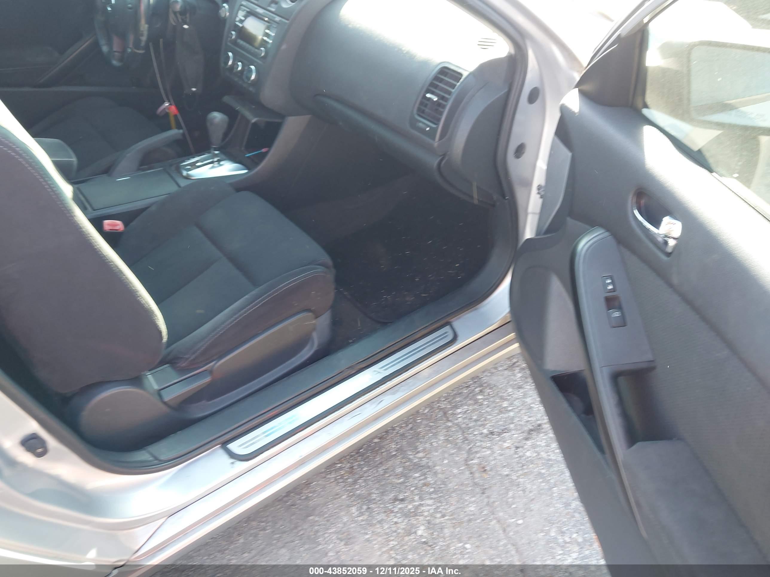 NISSAN ALTIMA image 5
