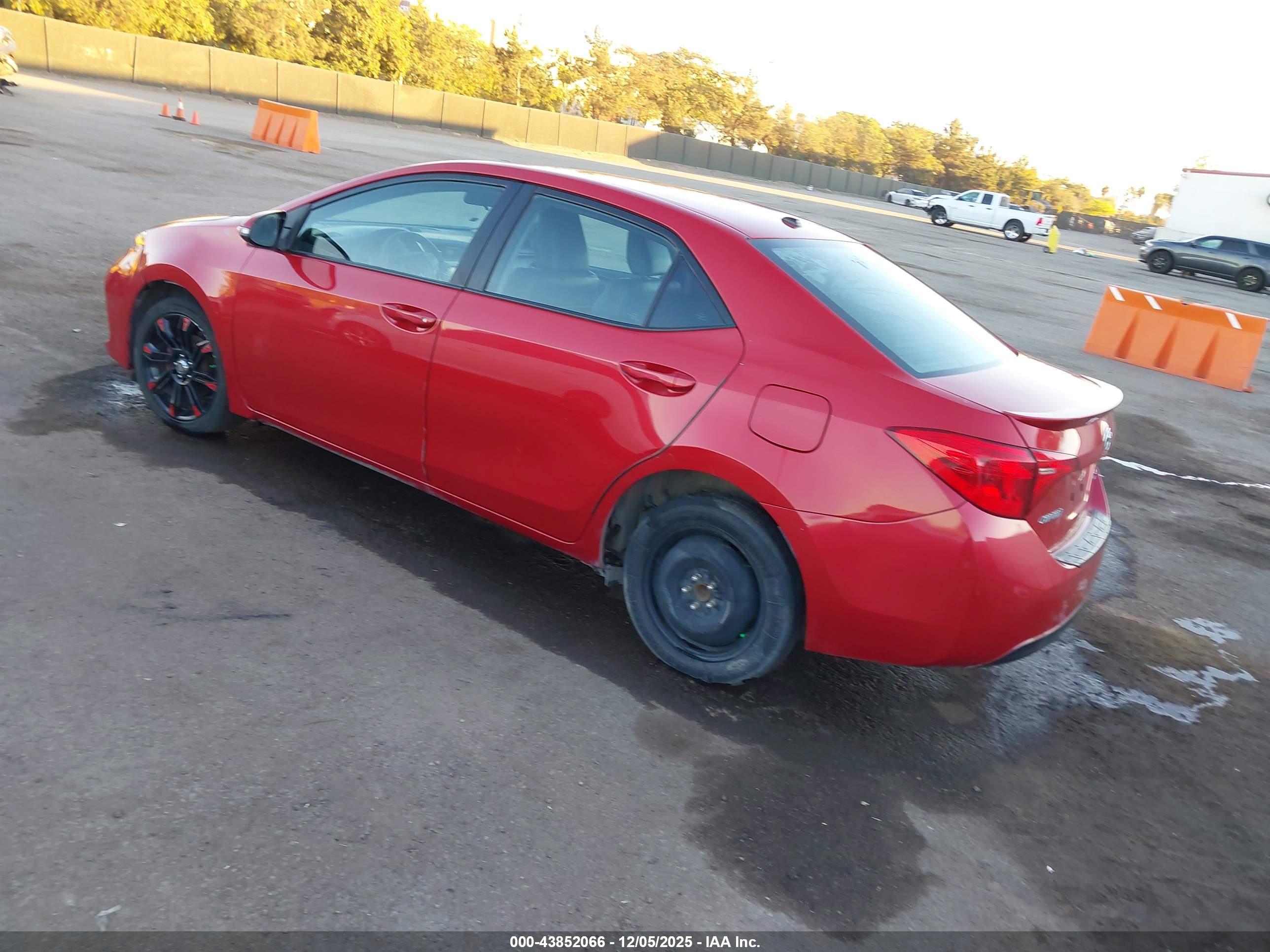 TOYOTA COROLLA image 3