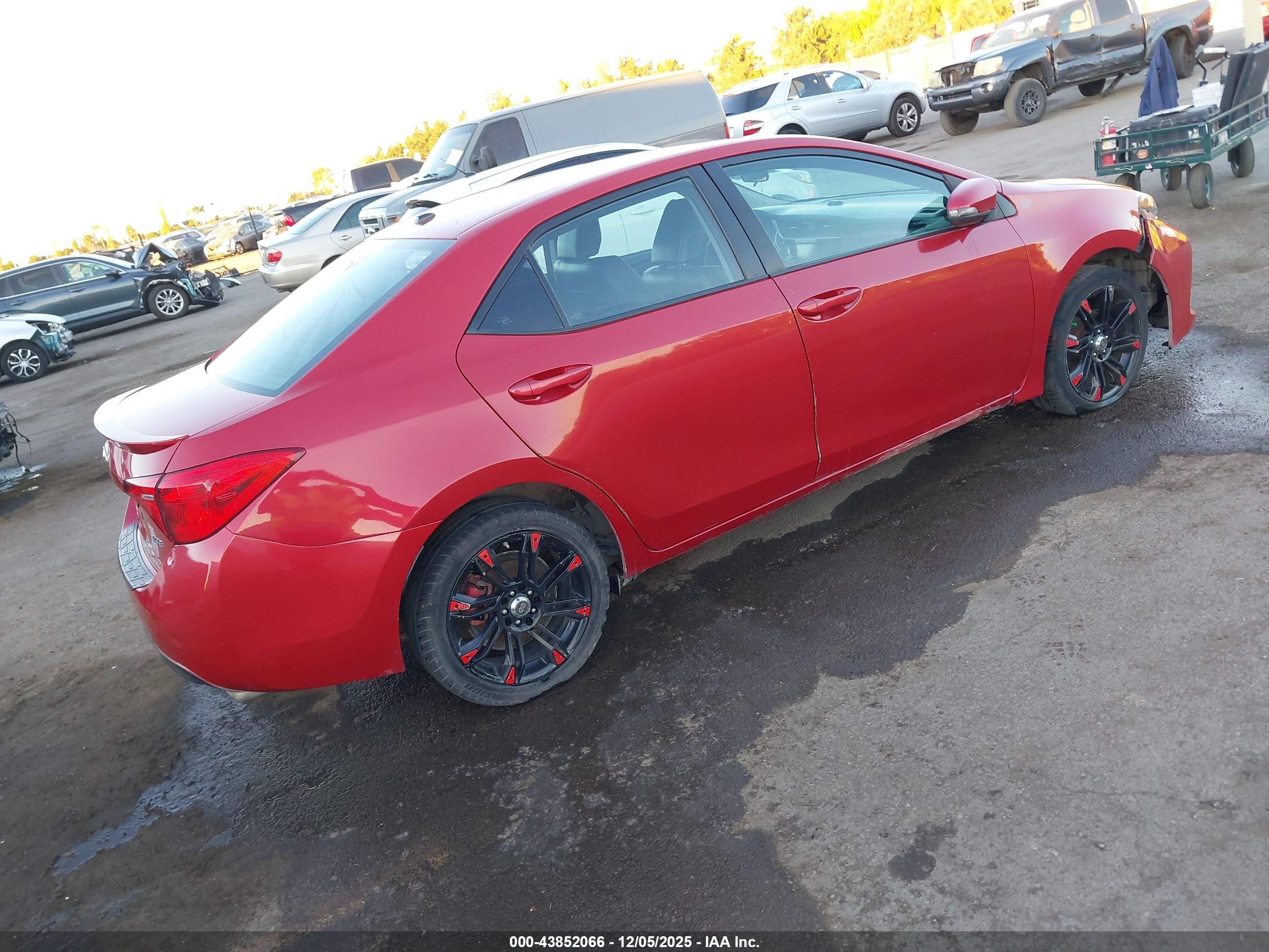 TOYOTA COROLLA image 4