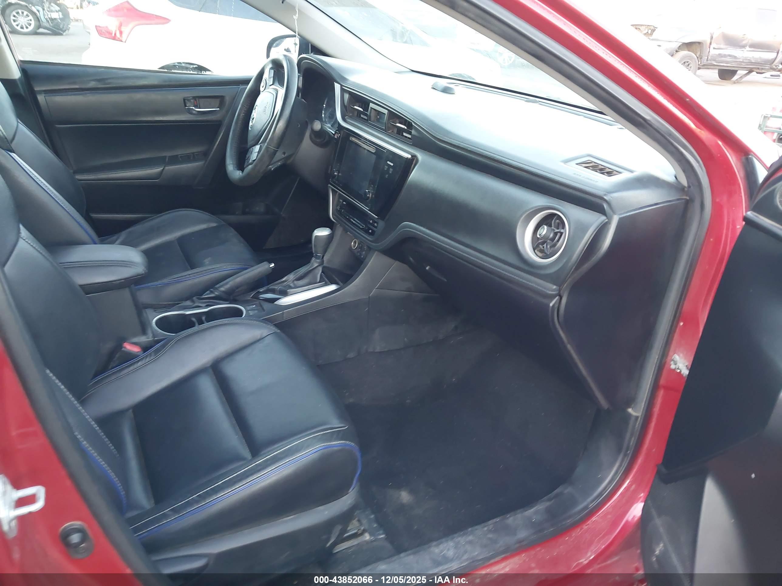 TOYOTA COROLLA image 5