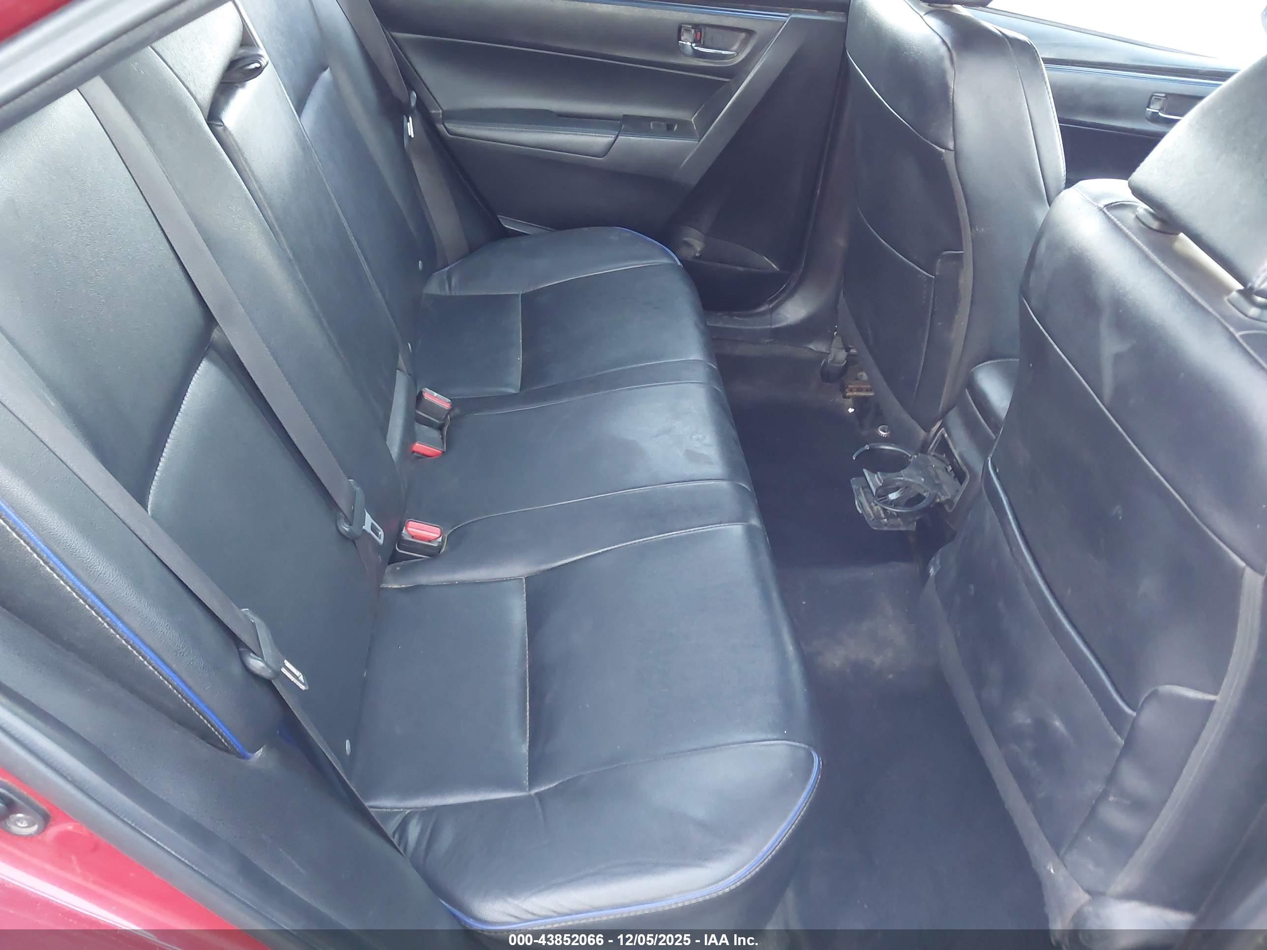 TOYOTA COROLLA image 8
