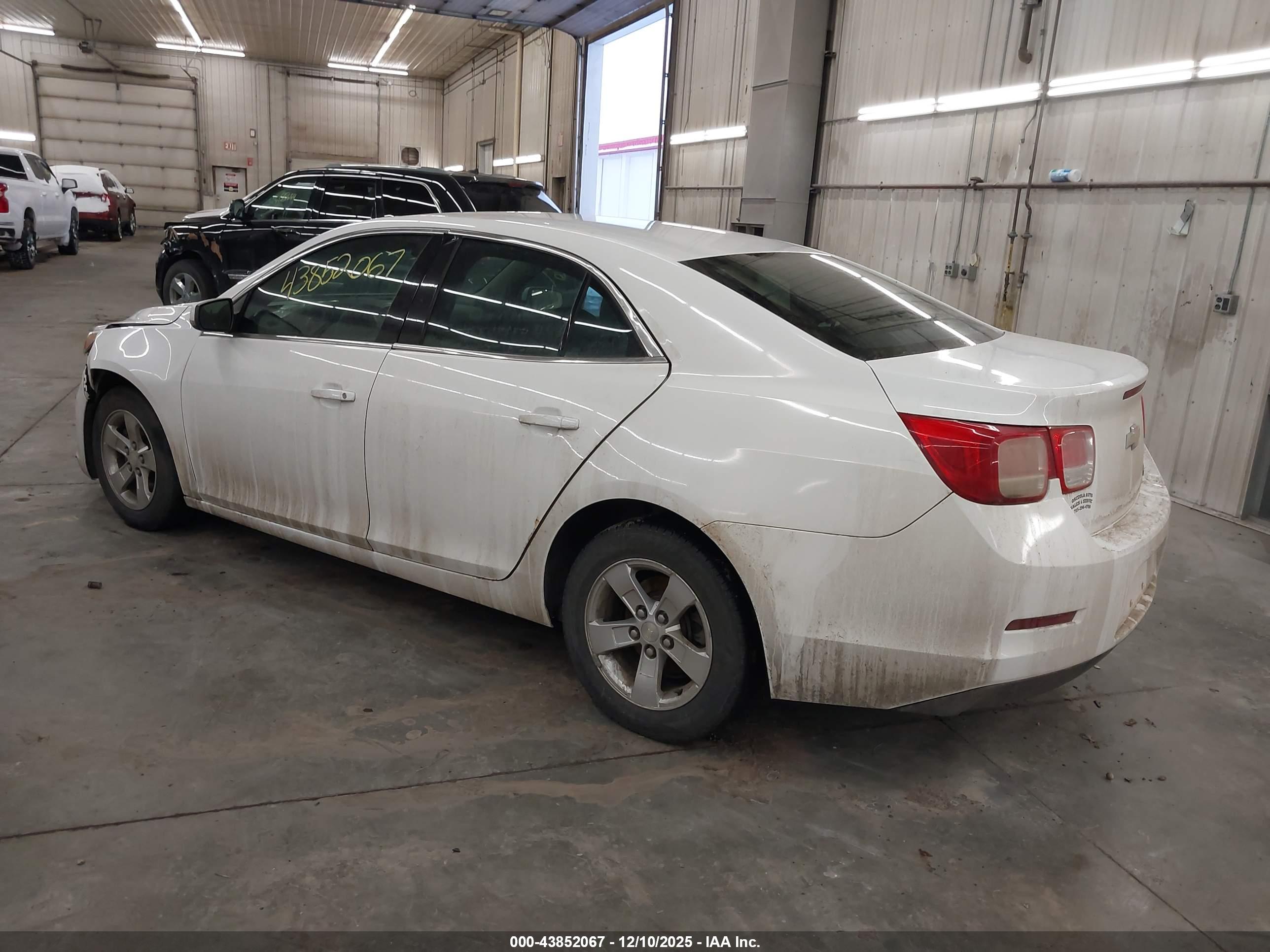 CHEVROLET MALIBU image 3