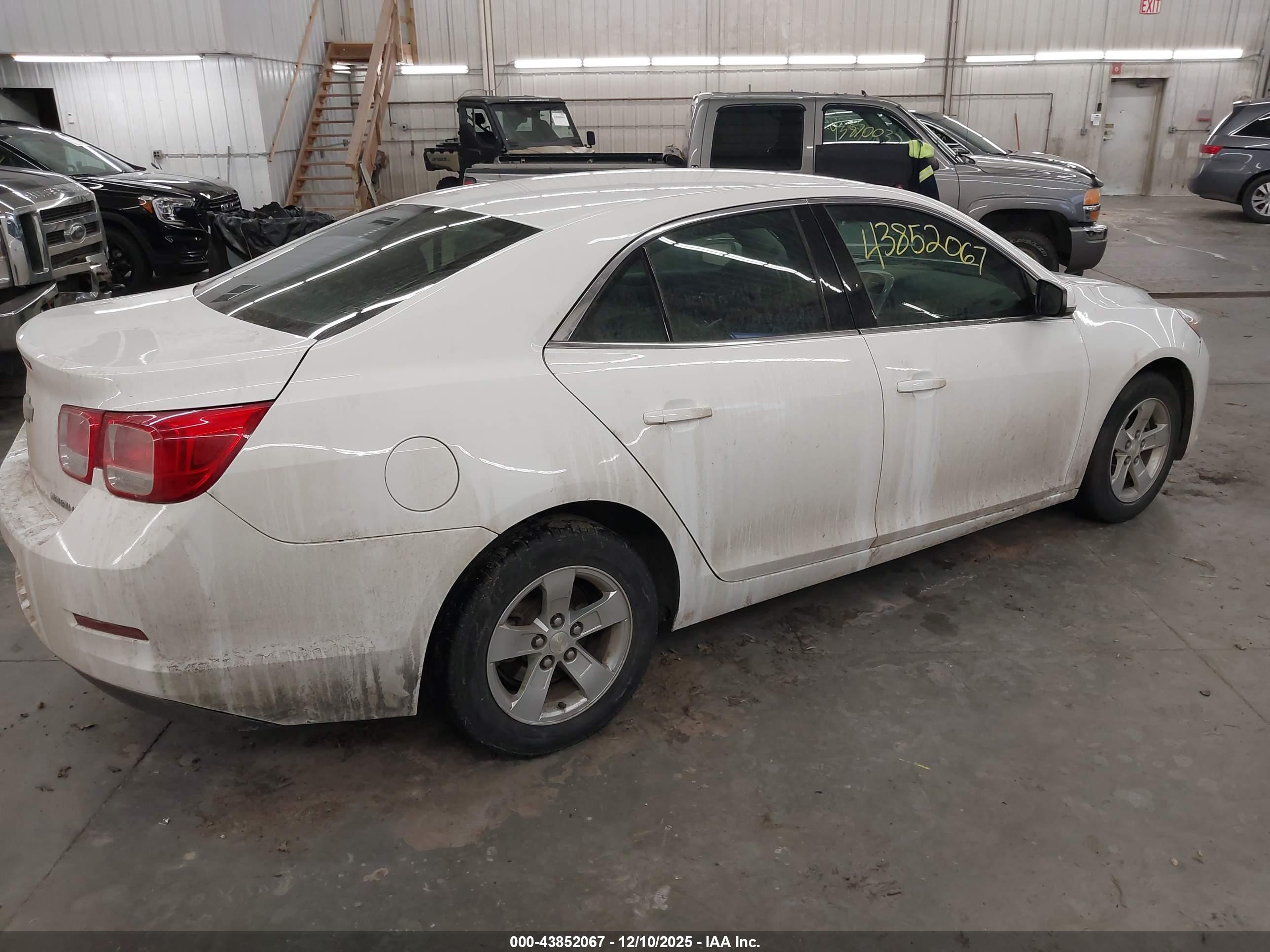 CHEVROLET MALIBU image 4