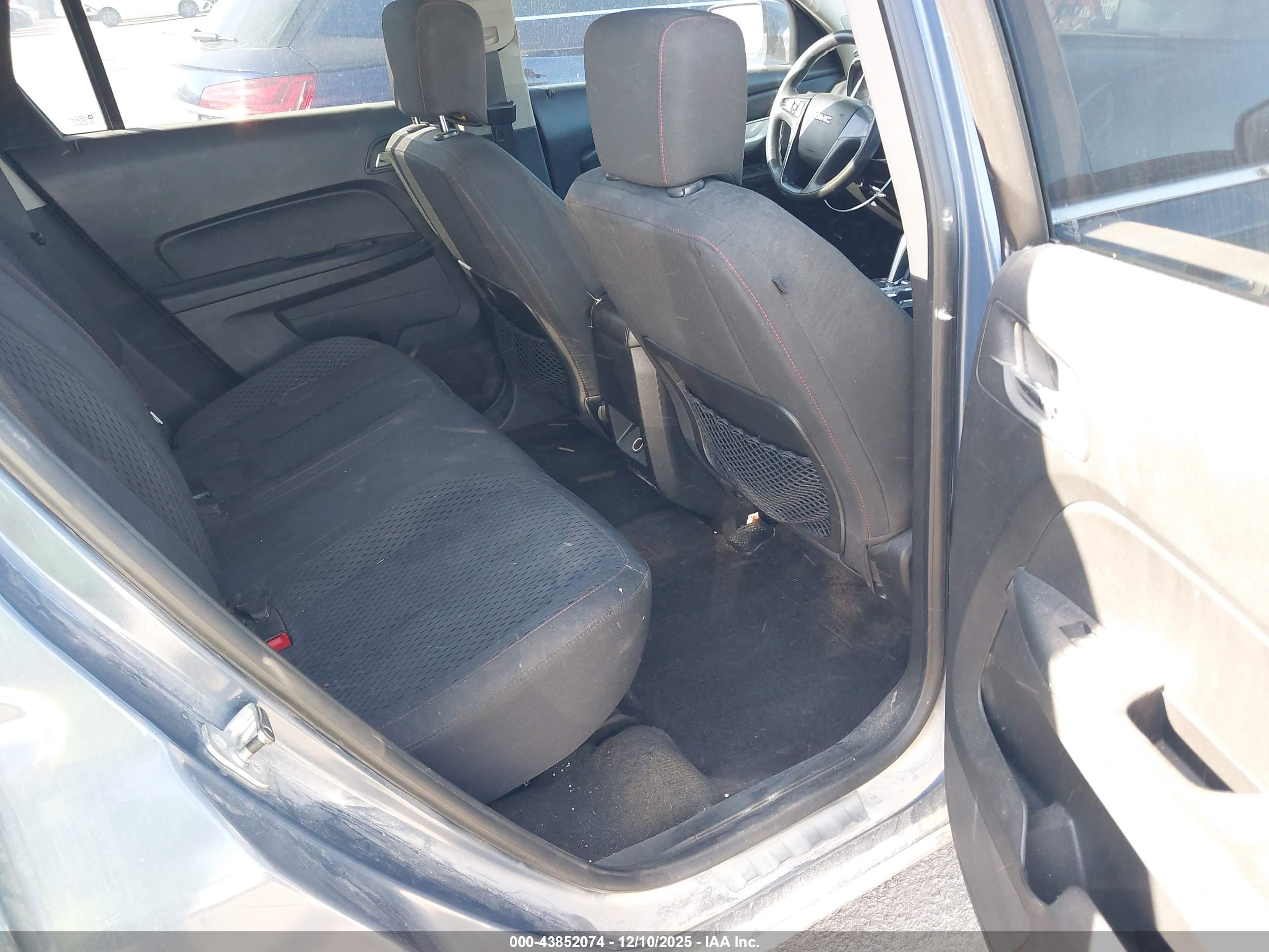 GMC TERRAIN image 8