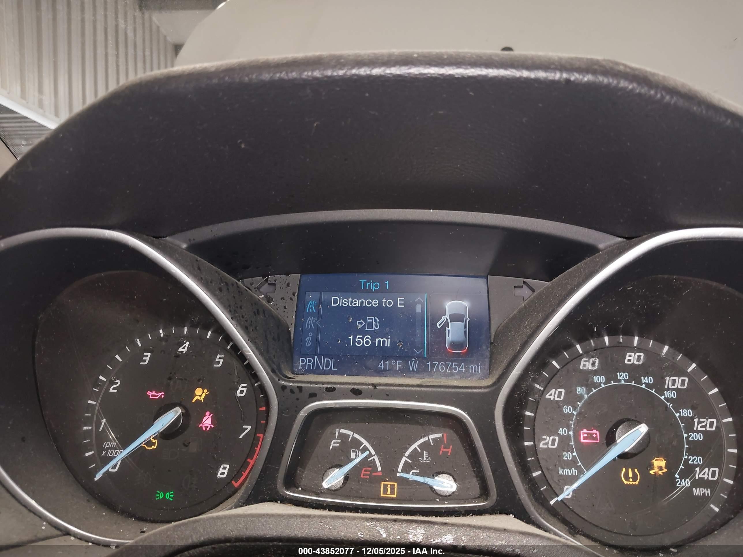 FORD FOCUS image 7