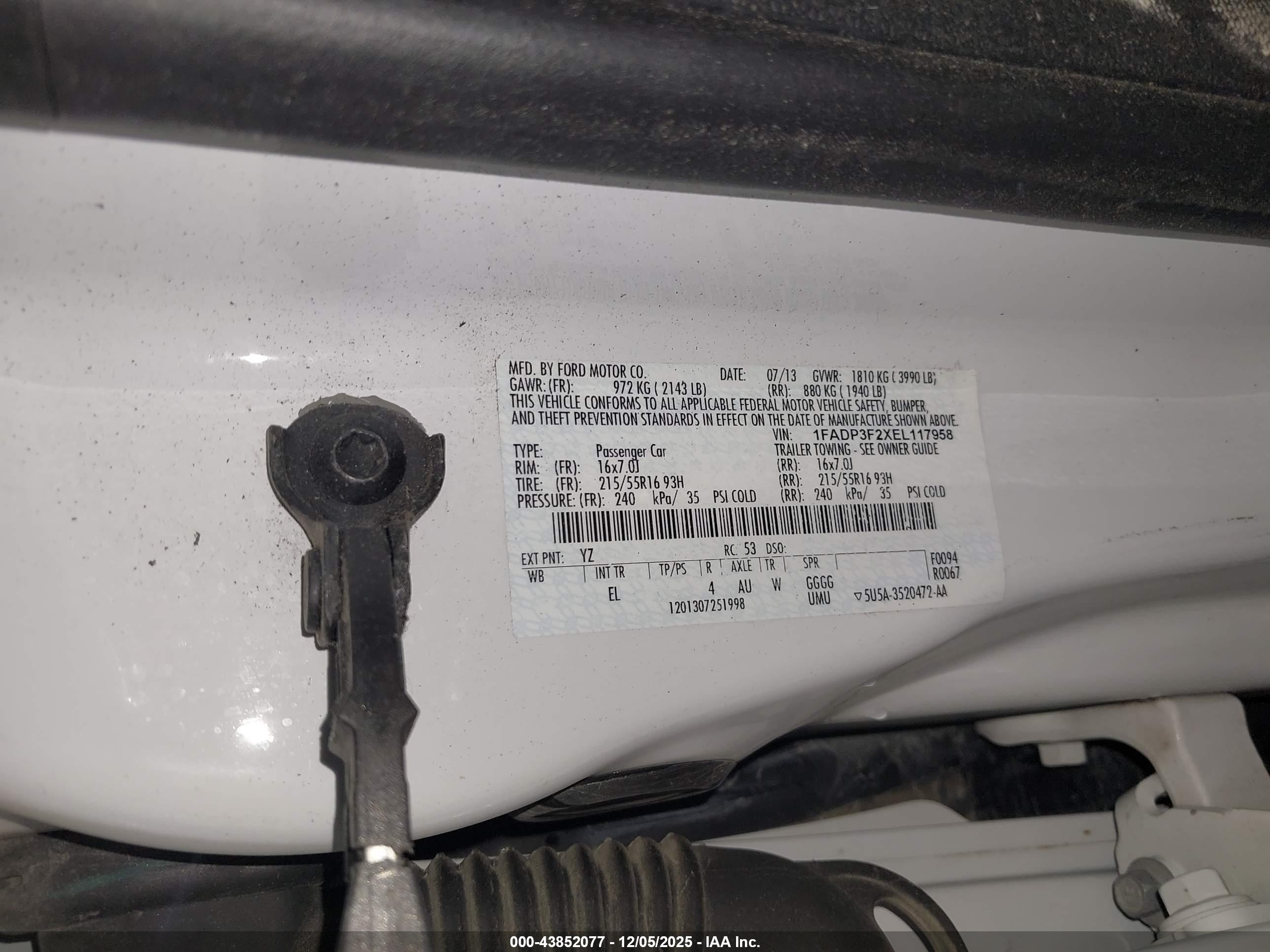 FORD FOCUS image 9