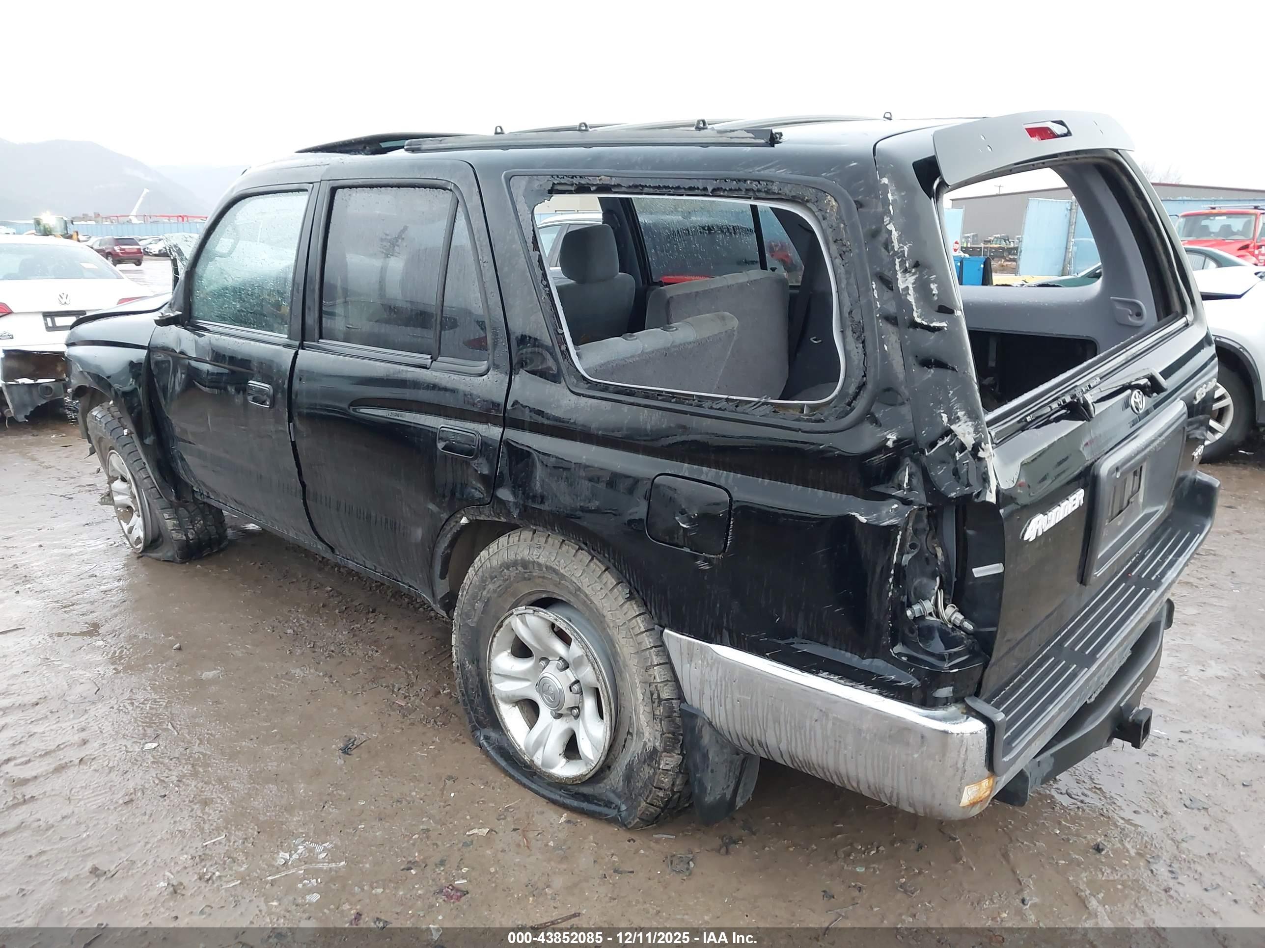TOYOTA 4RUNNER image 3