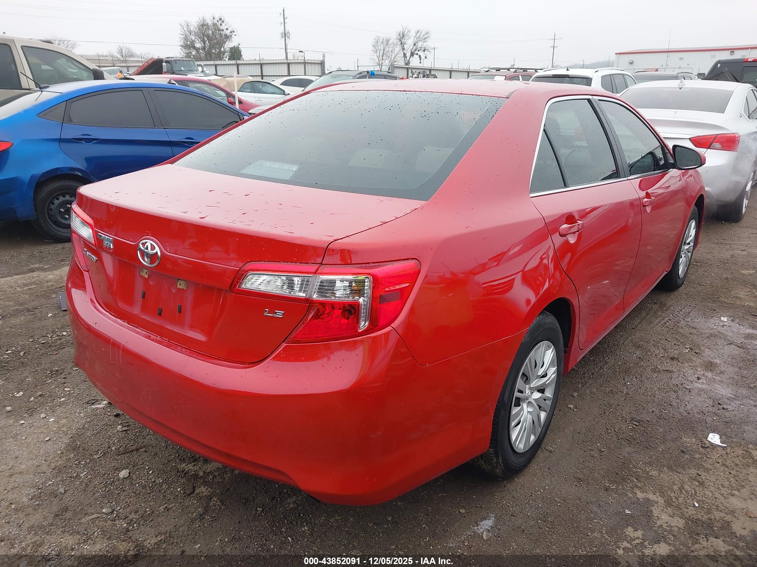 TOYOTA CAMRY image 4