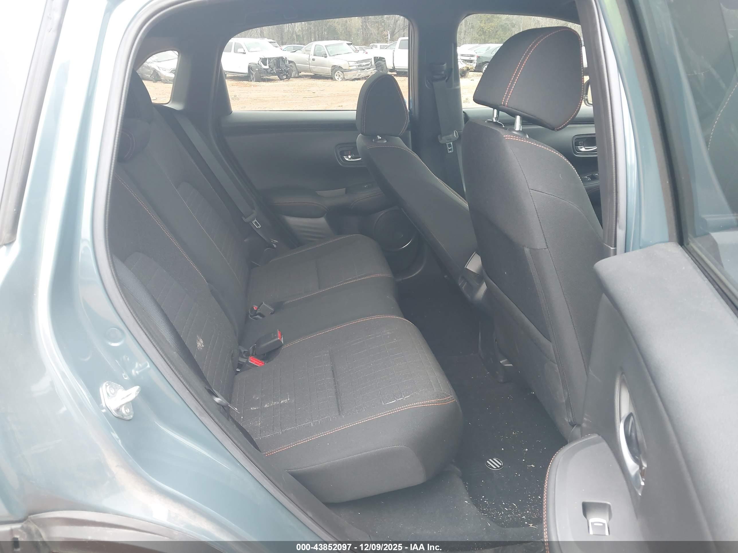 HONDA HR-V image 8