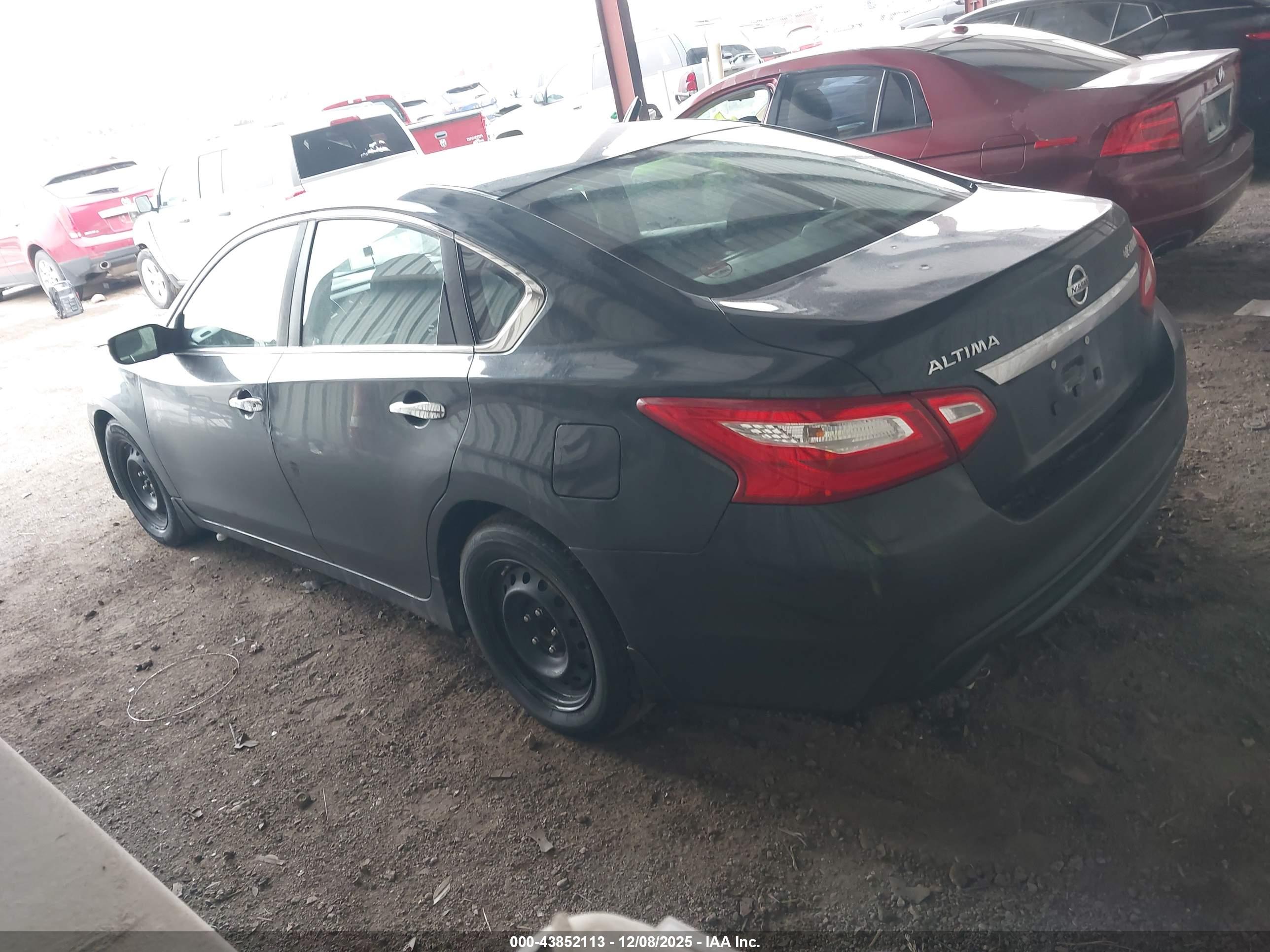 NISSAN ALTIMA image 3