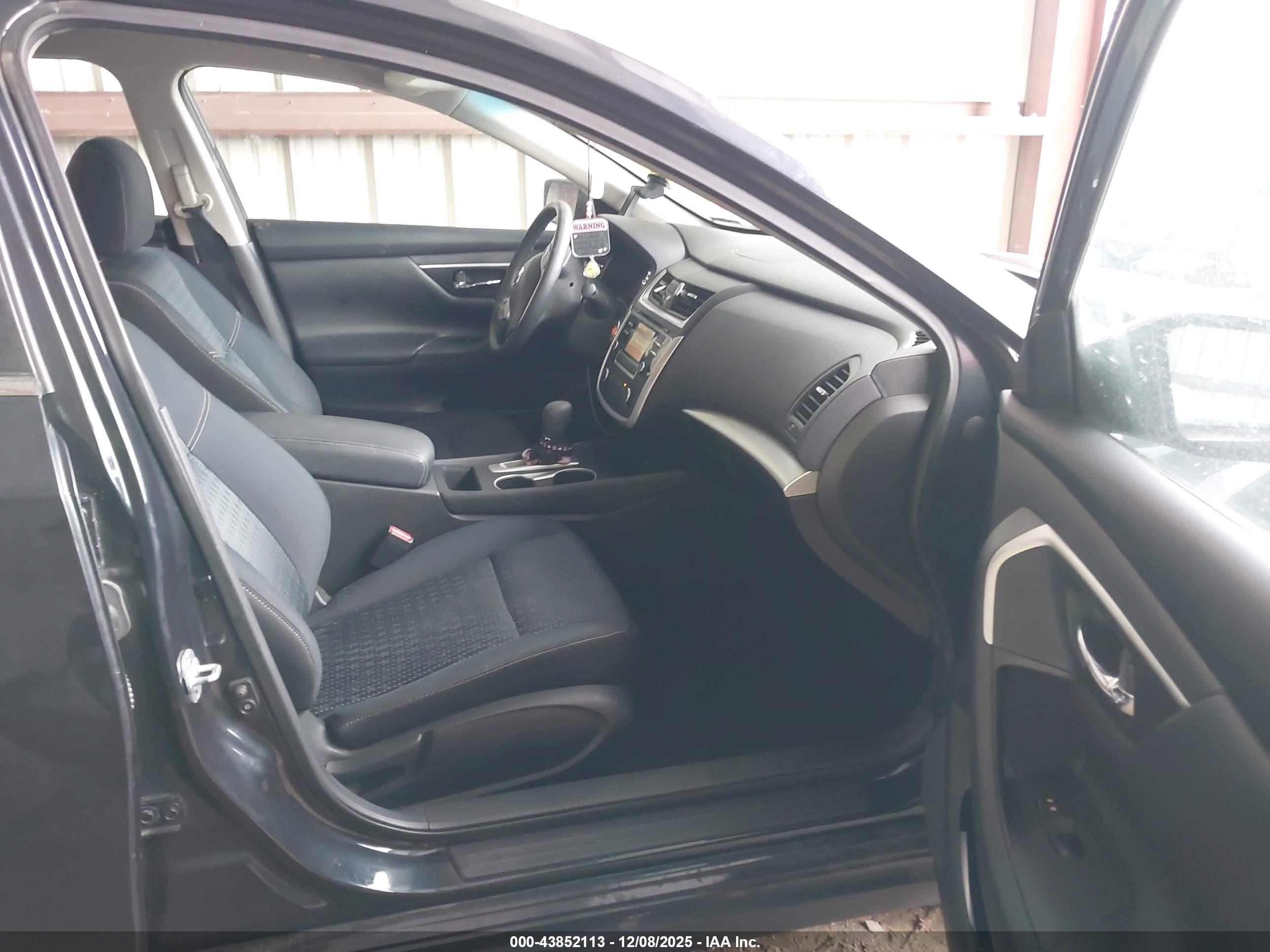 NISSAN ALTIMA image 5