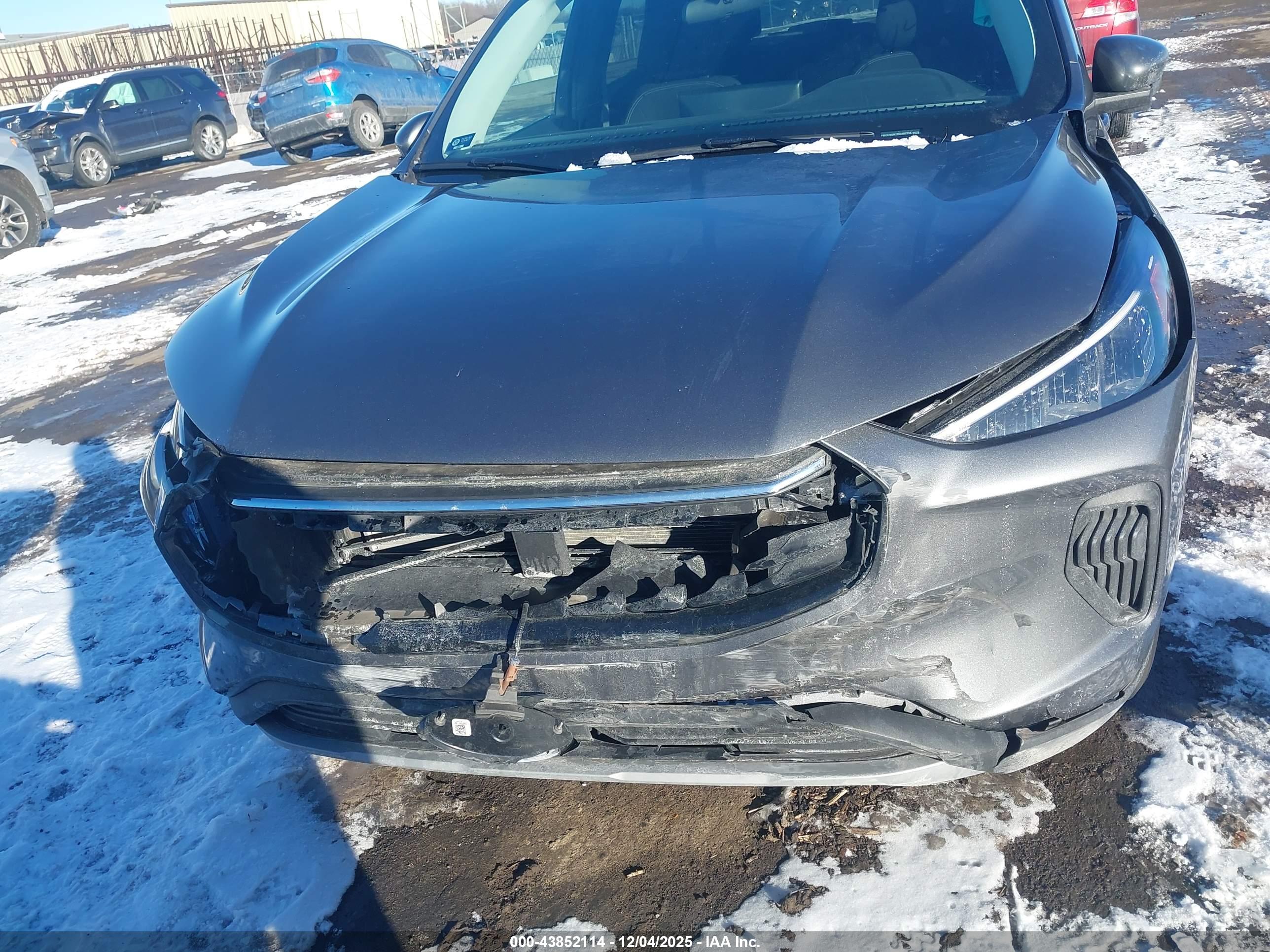 FORD ESCAPE image 6